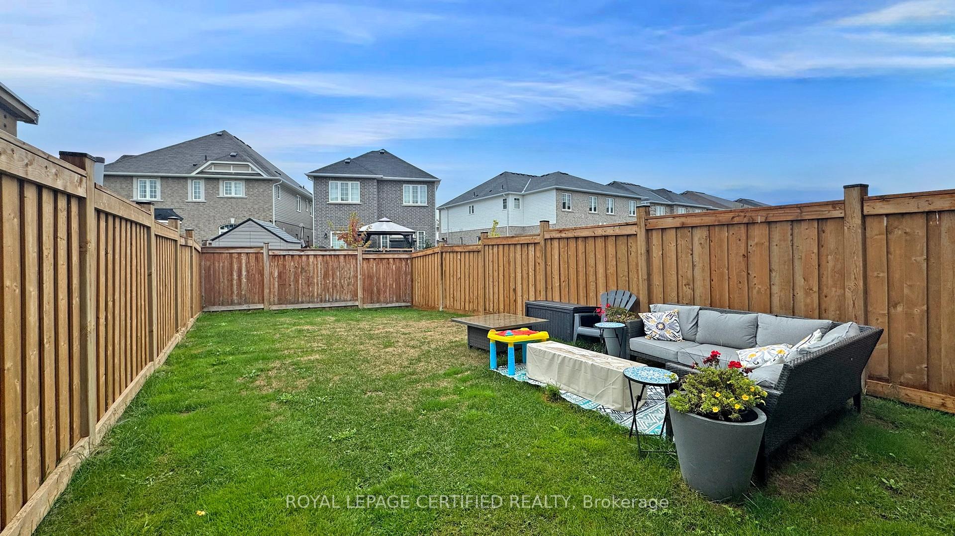 Photo 34 of 6 Jevons Drive, Ajax, South East — HOMEH