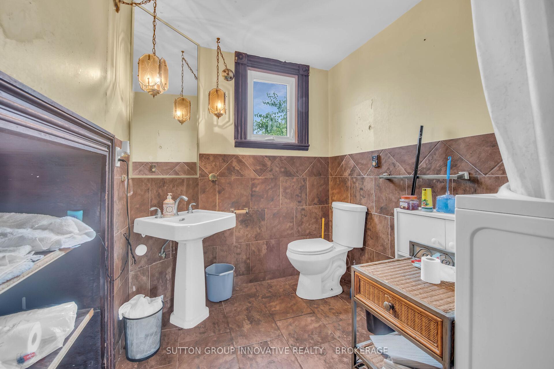 Photo 35 of 441 Barton Street, Hamilton, Stoney Creek — HOMEH