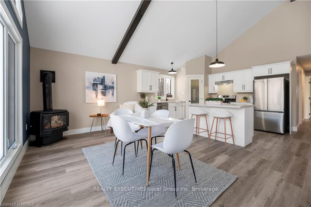 Photo 6 of 260 Latour Crescent, Callander — HOMEH