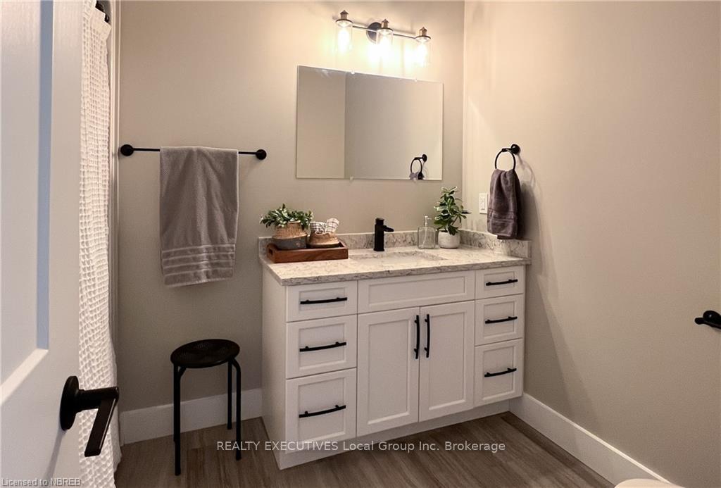 Photo 18 of 260 Latour Crescent, Callander — HOMEH