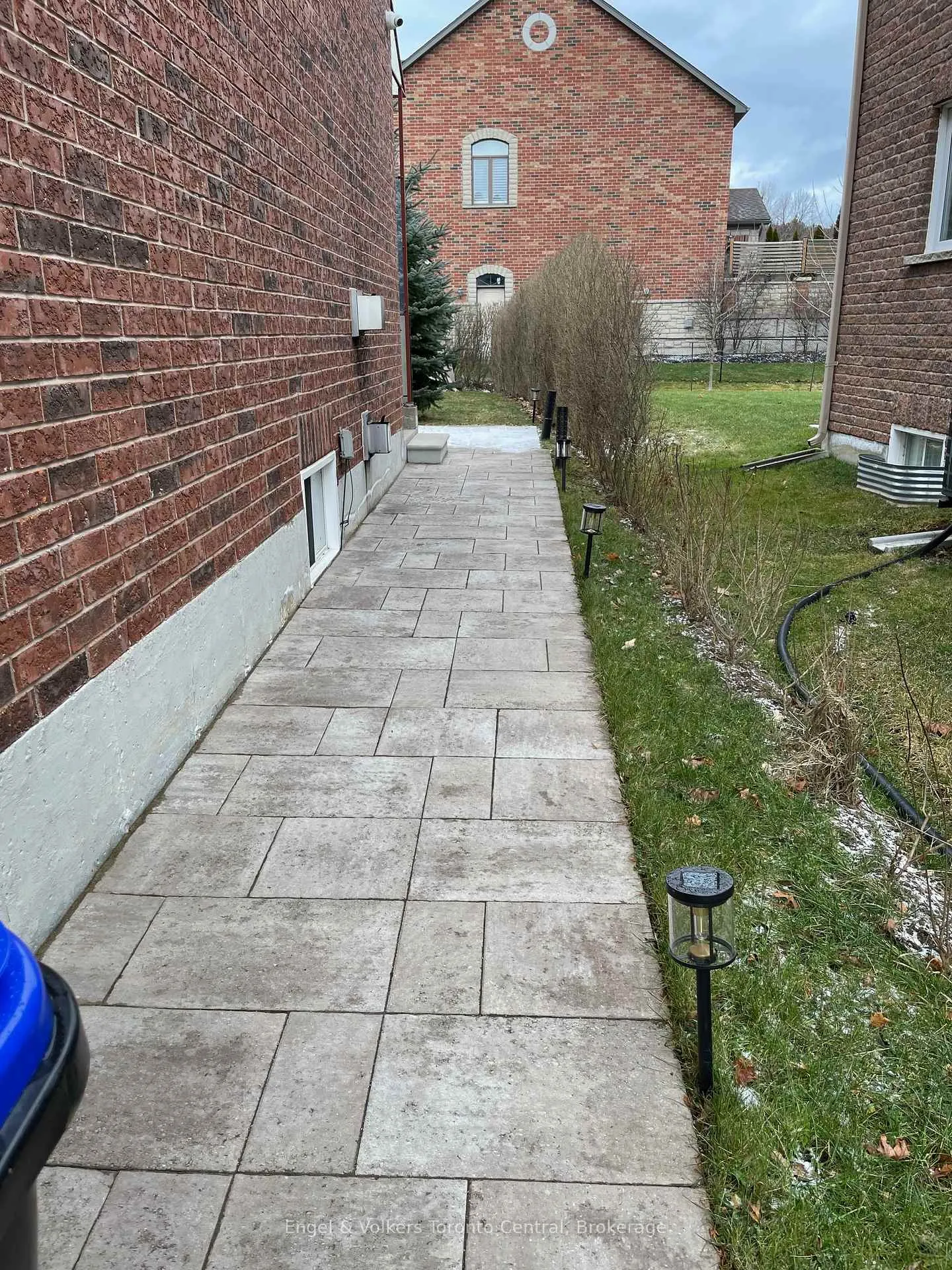 Photo 5 of 27 Mair Mills Drive, Collingwood — HOMEH