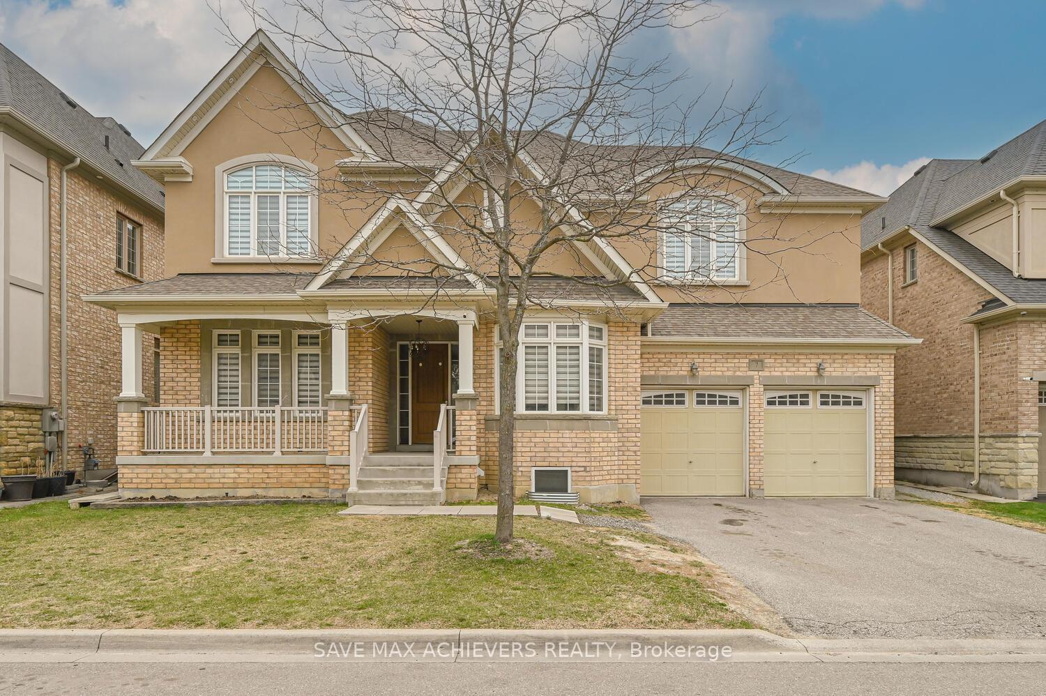 Front of 7 Seacliff Crescent