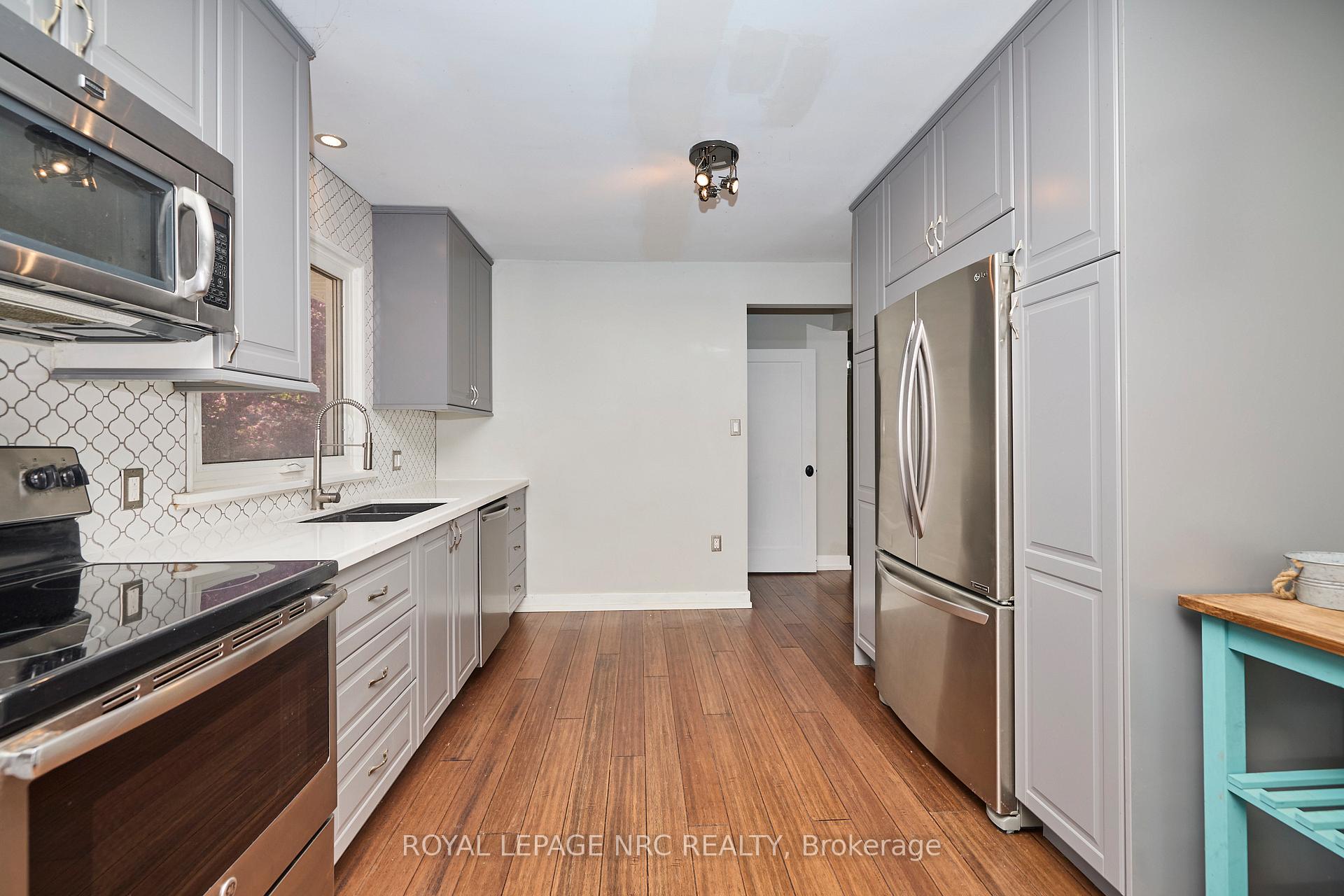 Photo 10 of 12 Corbett Avenue, St. Catharines, Port Dalhousie — HOMEH