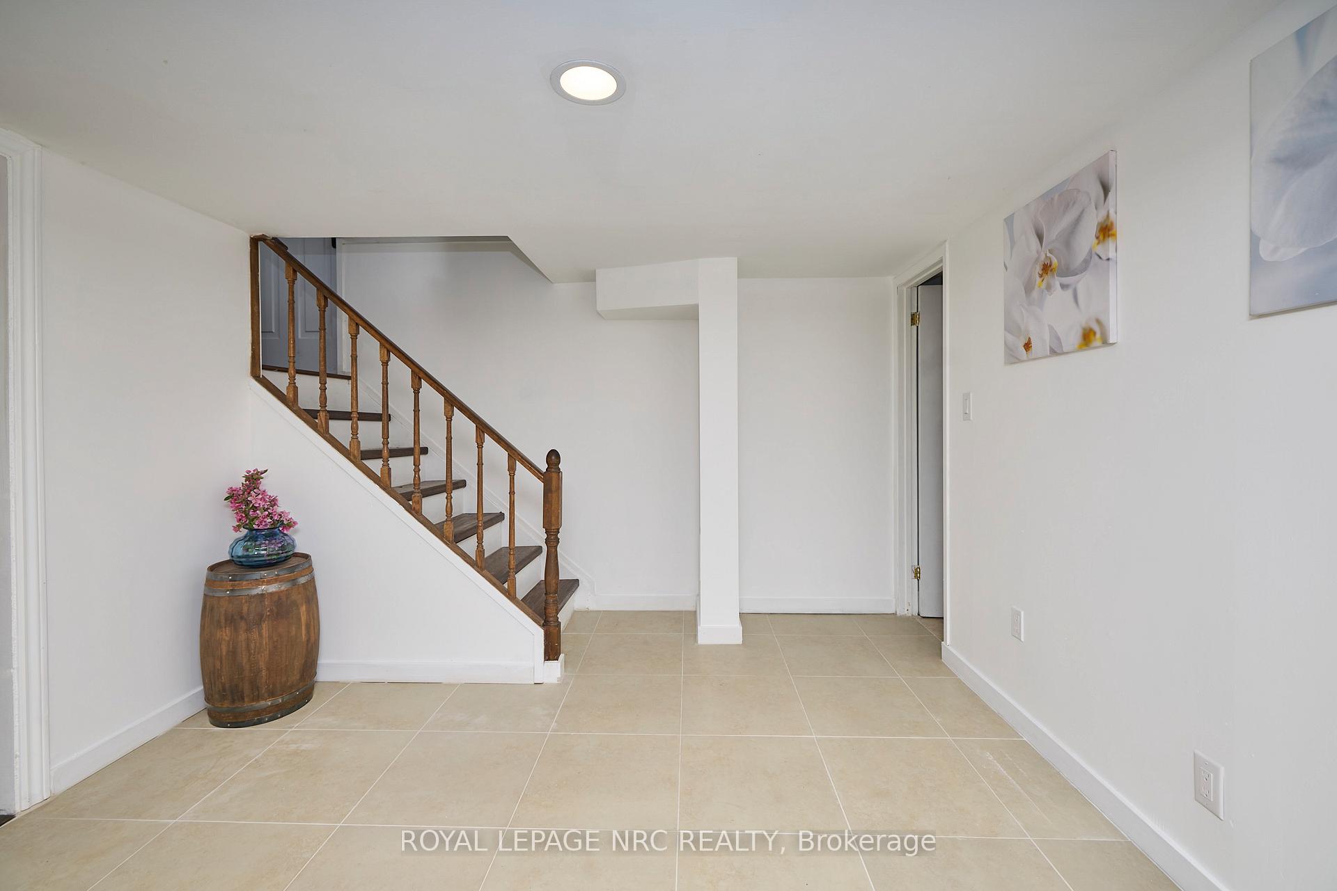 Photo 17 of 12 Corbett Avenue, St. Catharines, Port Dalhousie — HOMEH