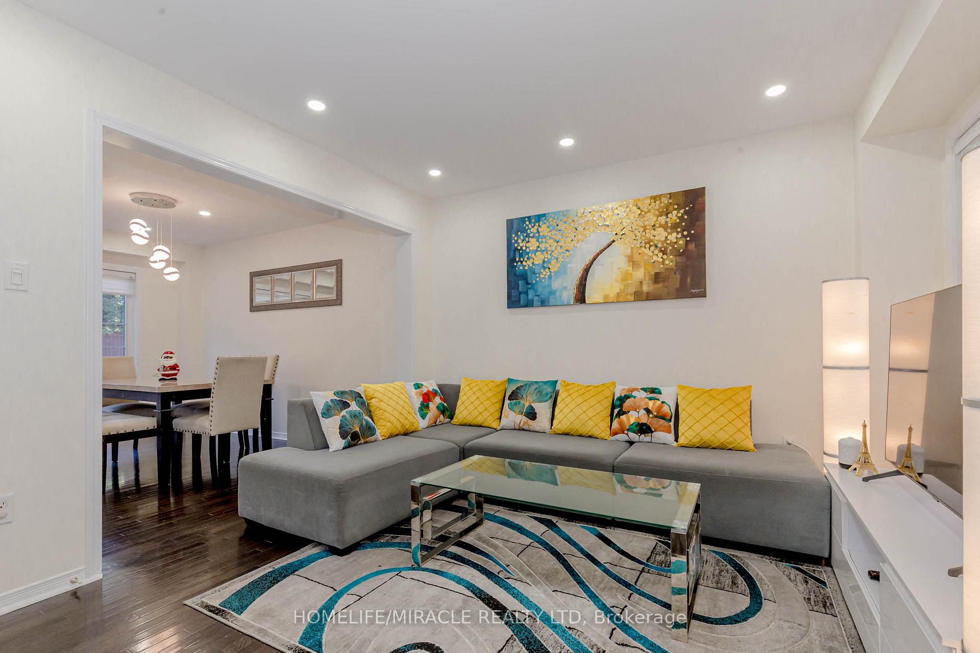 Photo 36 of 56 Summerdale Crescent, Brampton, Fletcher's Meadow — HOMEH