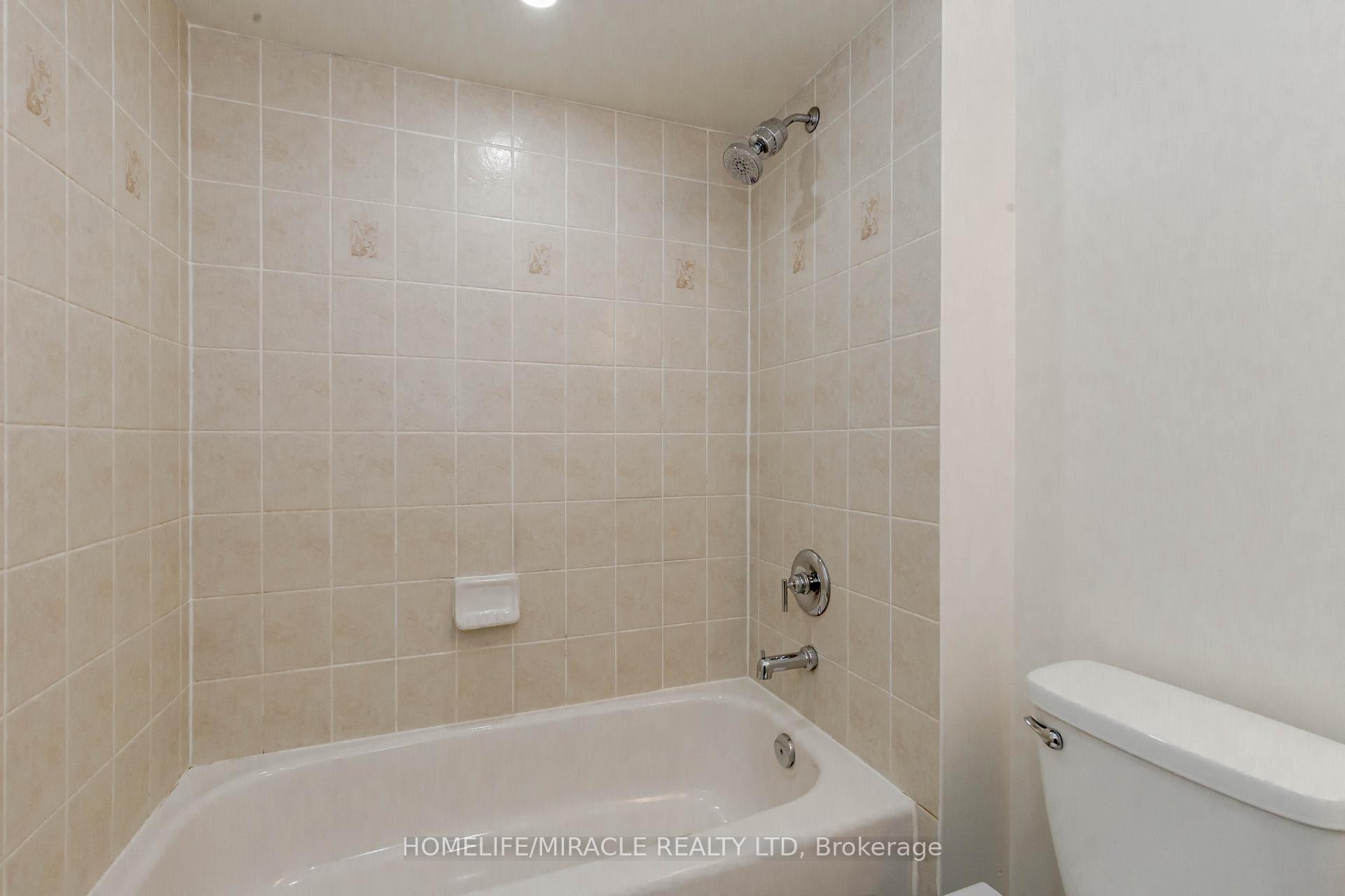 Photo 49 of 56 Summerdale Crescent, Brampton, Fletcher's Meadow — HOMEH