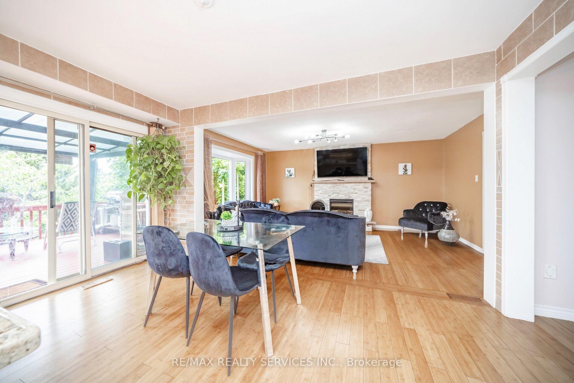 Photo 13 of 5 Lakeridge Drive, Brampton, Westgate — HOMEH