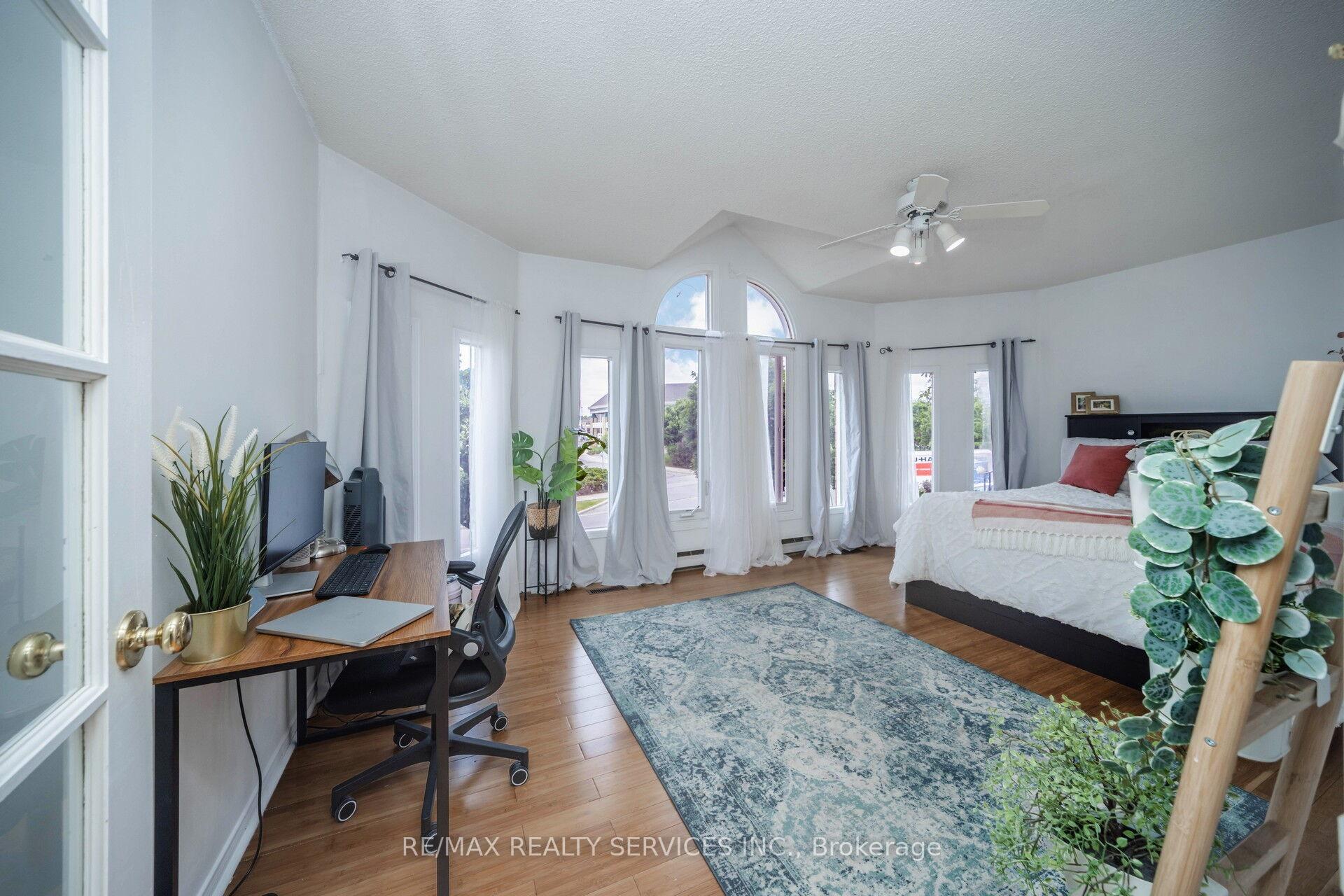Photo 30 of 5 Lakeridge Drive, Brampton, Westgate — HOMEH