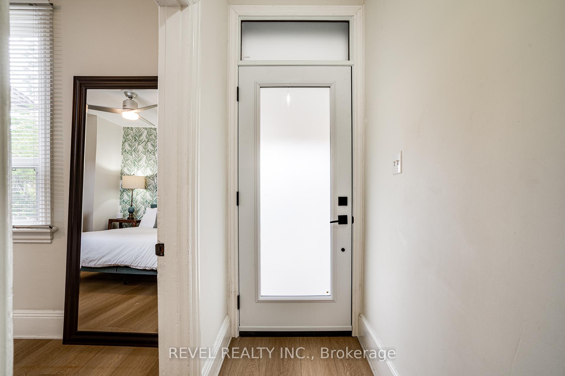 Photo 3 of 44 Steven Street, Hamilton, Landsdale — HOMEH