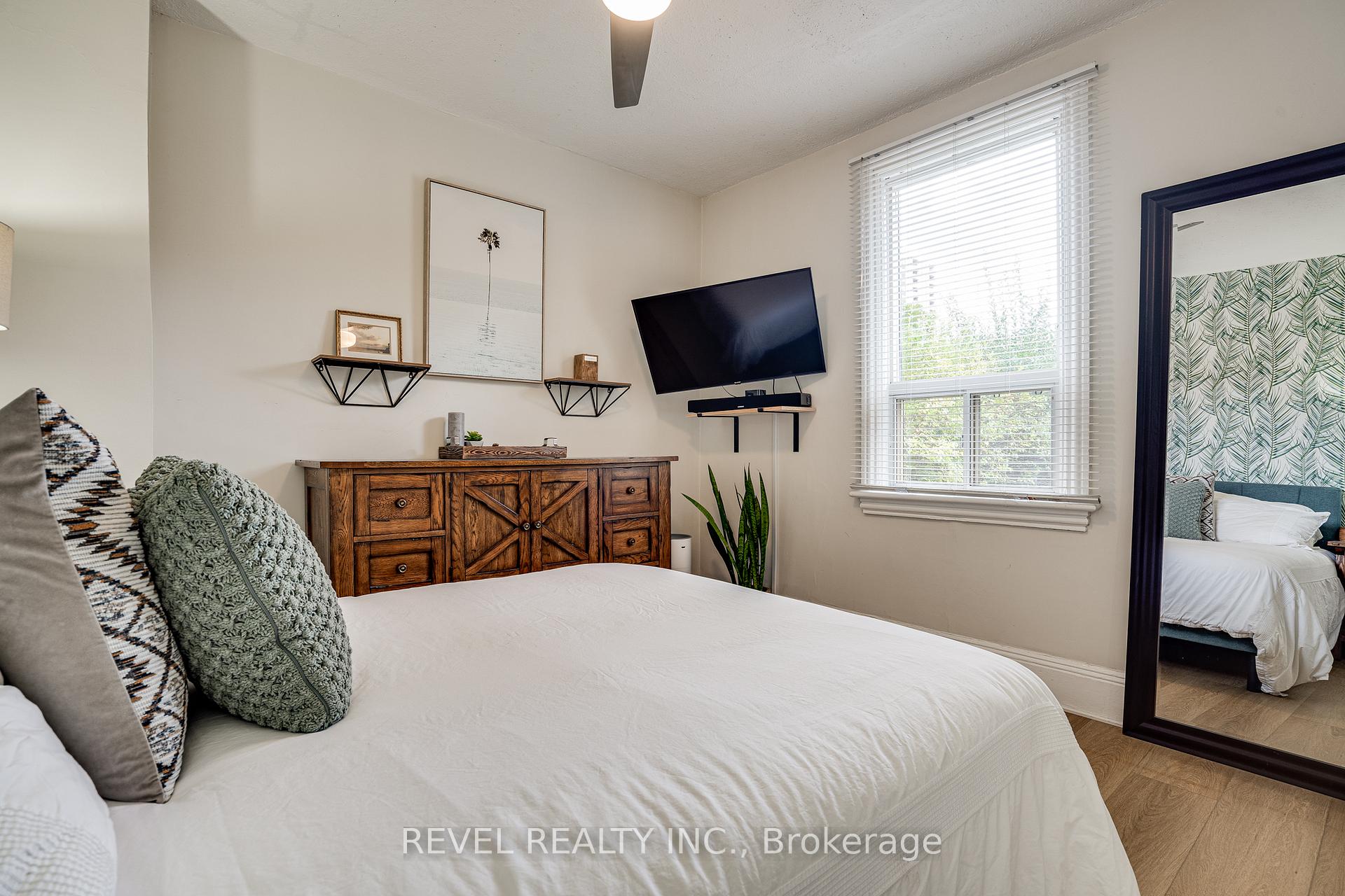 Photo 5 of 44 Steven Street, Hamilton, Landsdale — HOMEH