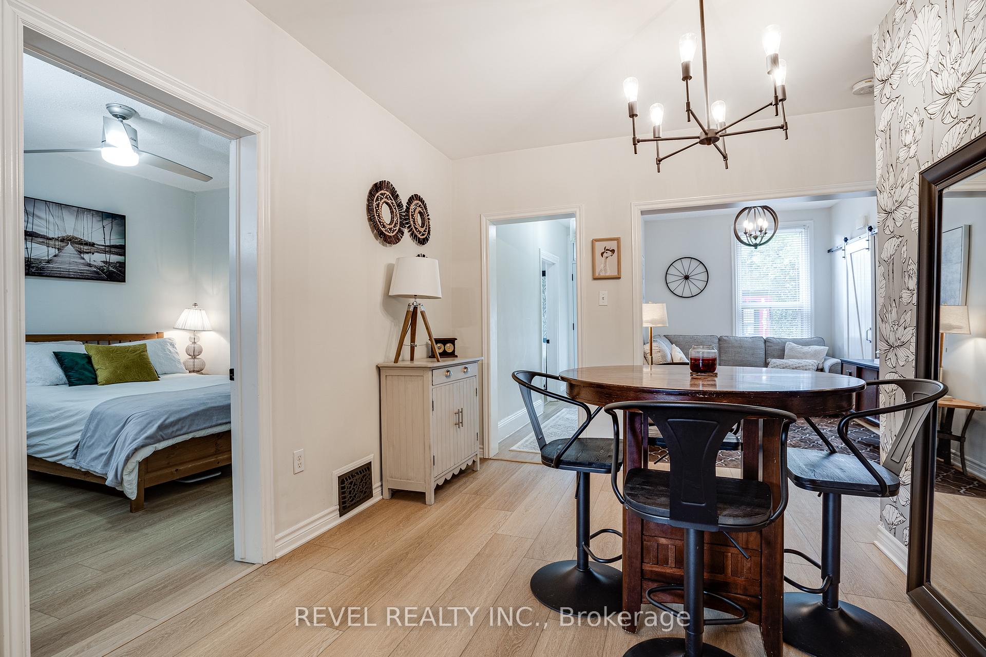 Photo 11 of 44 Steven Street, Hamilton, Landsdale — HOMEH