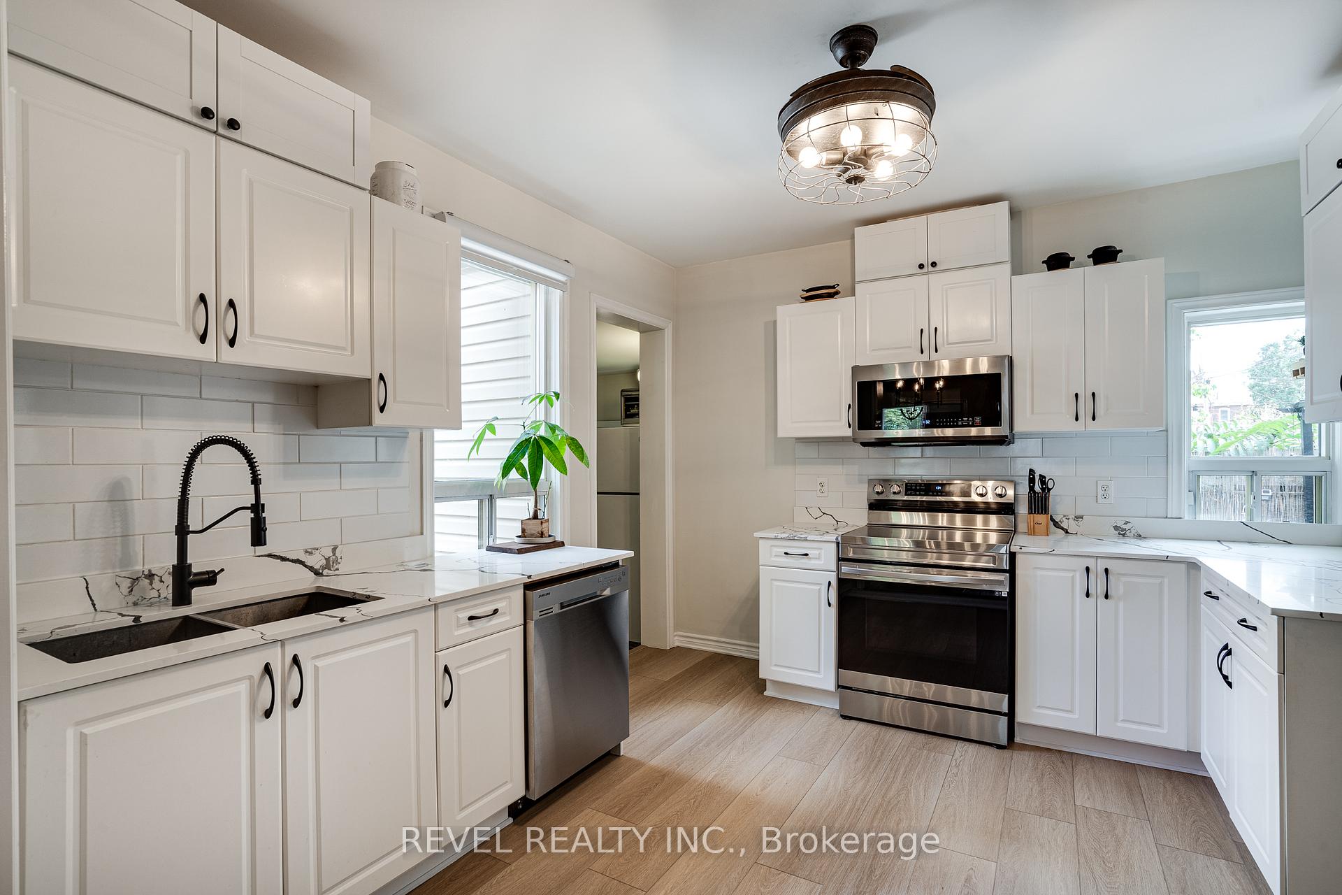 Photo 16 of 44 Steven Street, Hamilton, Landsdale — HOMEH