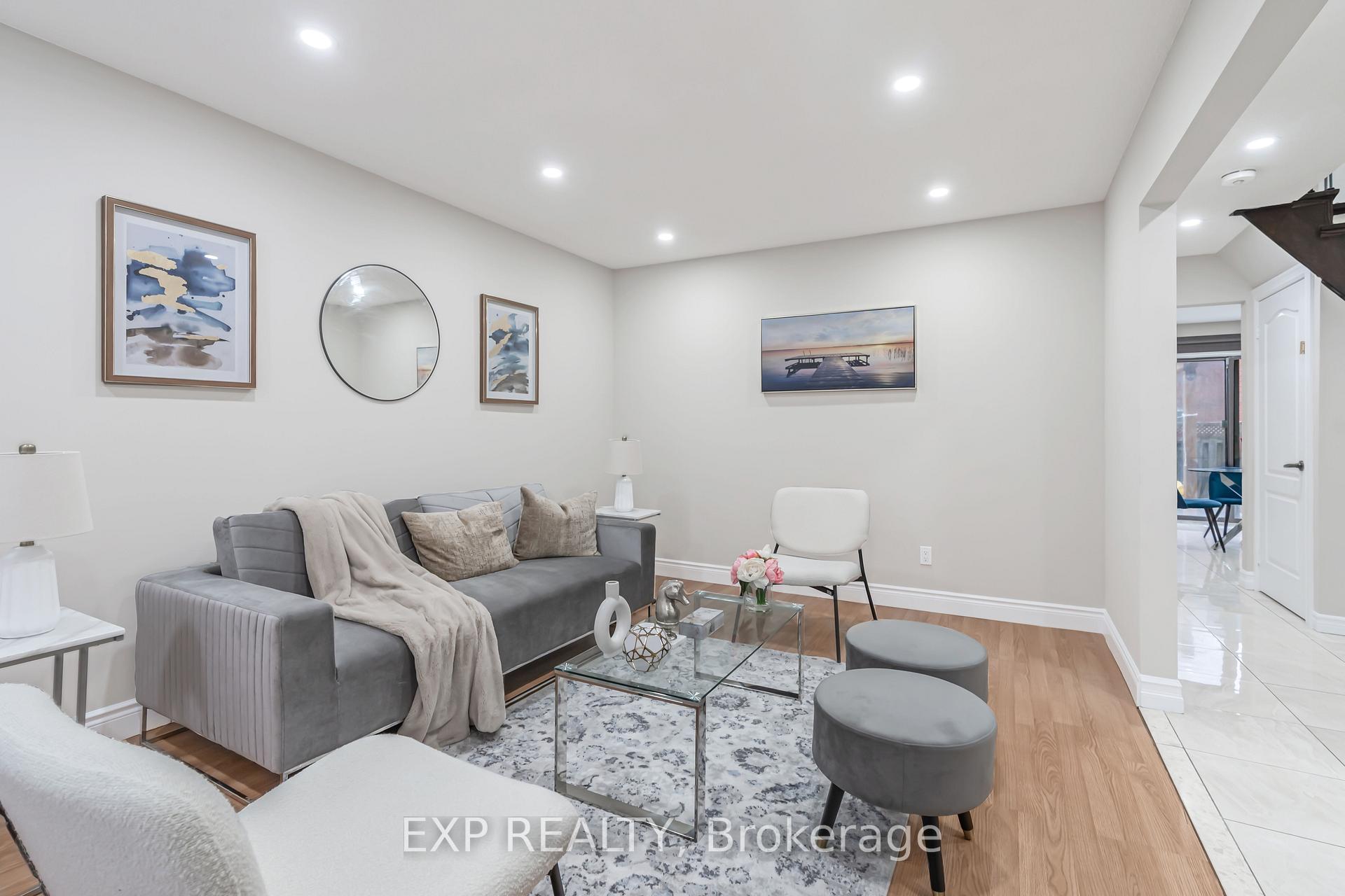Photo 4 of 48 La Rose Court, Brampton, Heart Lake West — HOMEH
