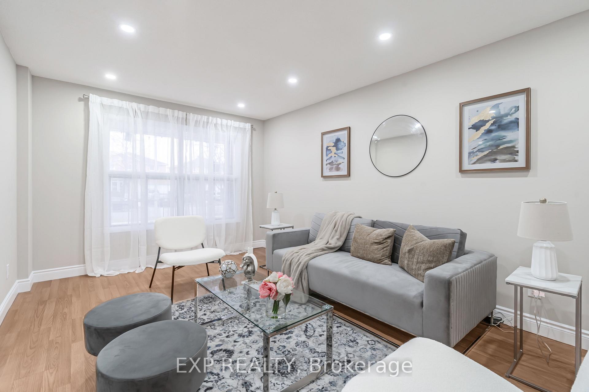 Photo 6 of 48 La Rose Court, Brampton, Heart Lake West — HOMEH