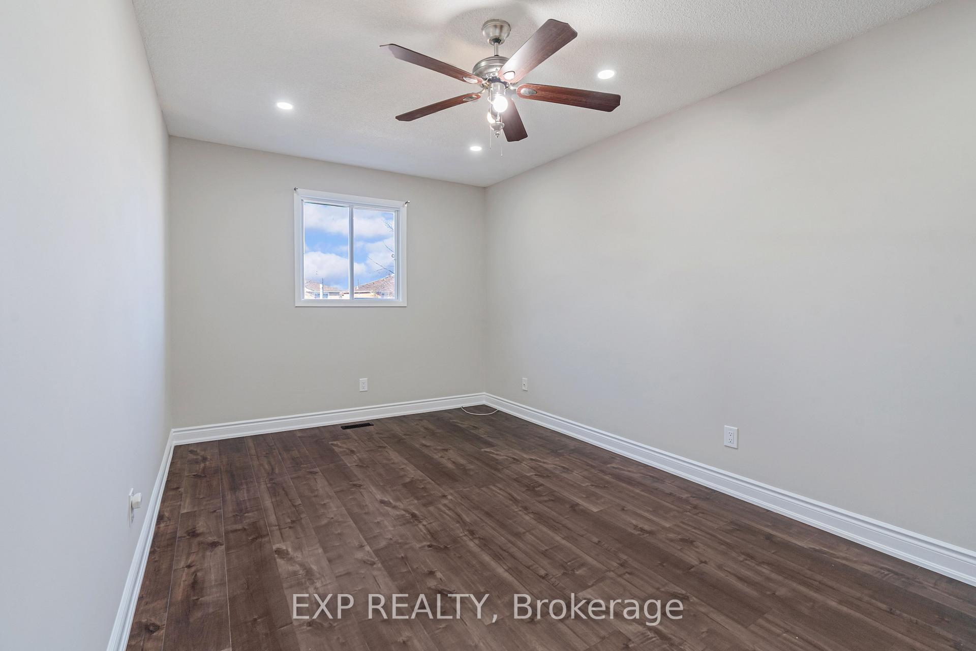 Photo 21 of 48 La Rose Court, Brampton, Heart Lake West — HOMEH