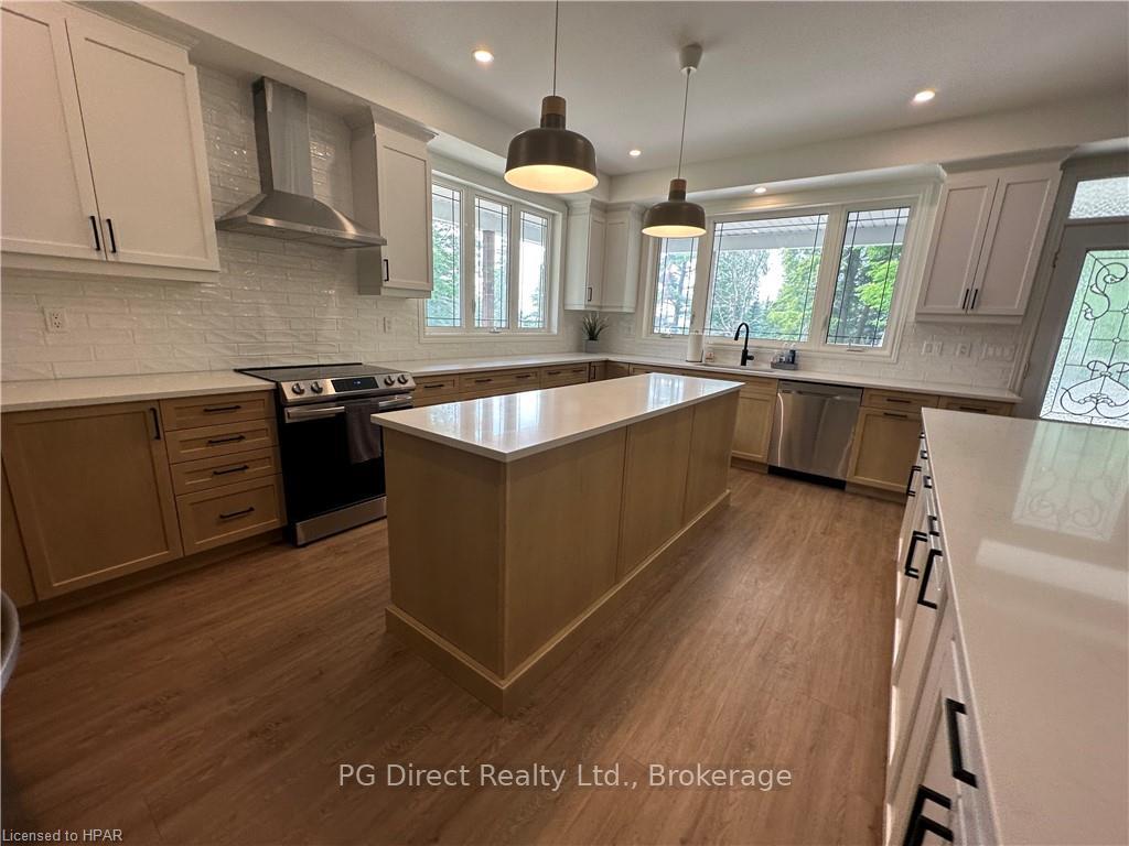 Photo 8 of 92 Fraserwood Road, Magnetawan — HOMEH