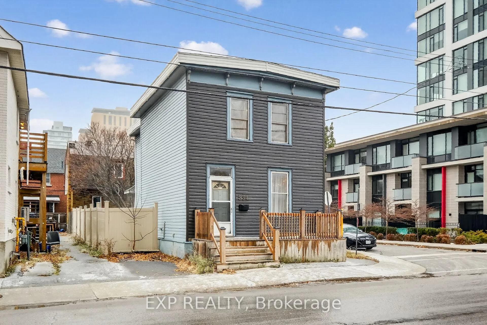 Front of 534 Rochester Street