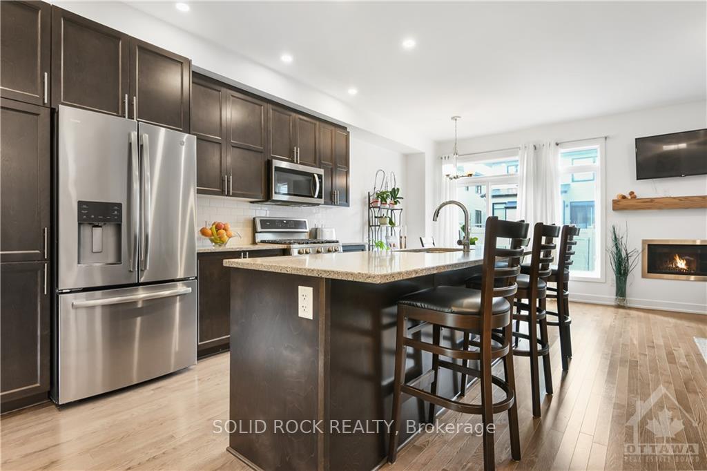 Photo 7 of 852 Clapham Terrace, Ottawa, Stittsville (South) — HOMEH