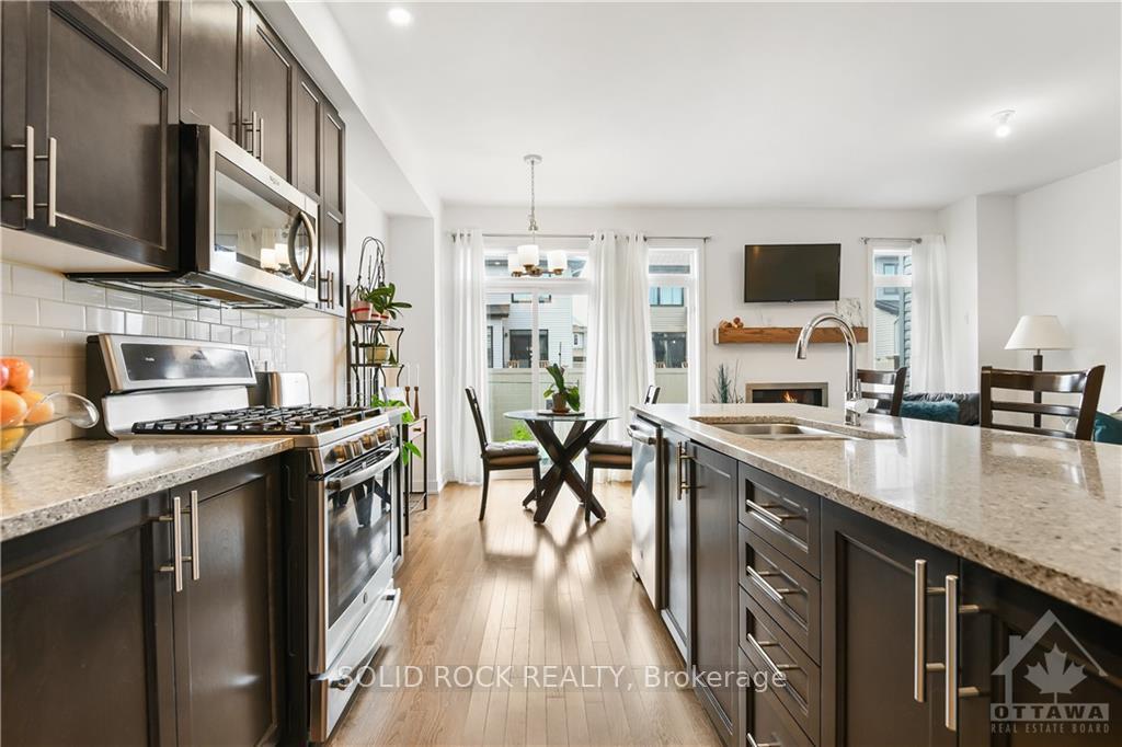 Photo 8 of 852 Clapham Terrace, Ottawa, Stittsville (South) — HOMEH