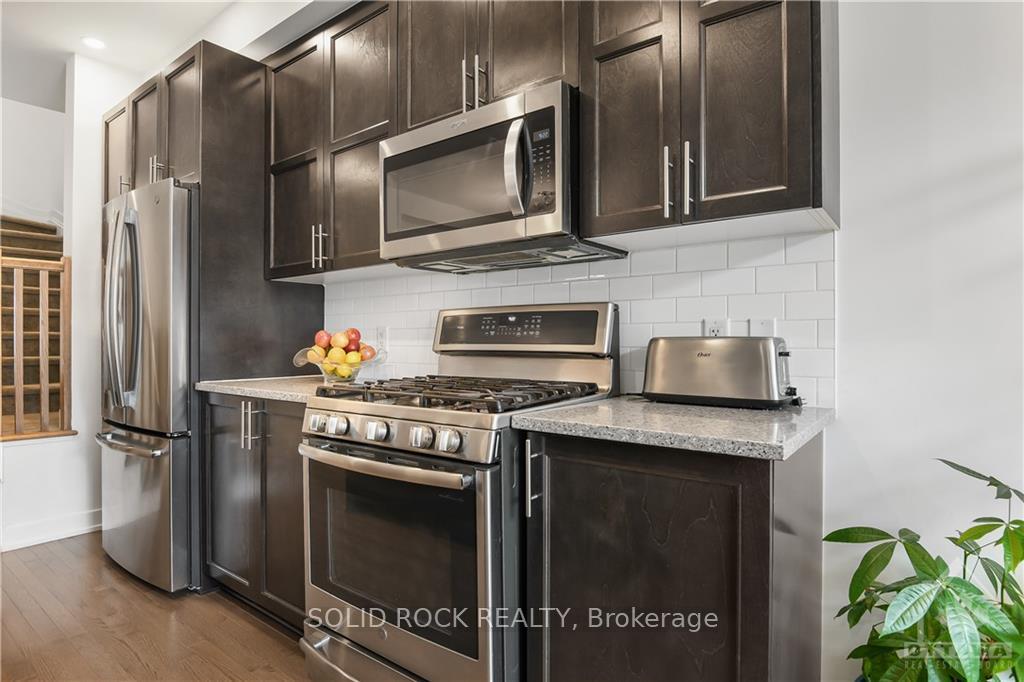 Photo 9 of 852 Clapham Terrace, Ottawa, Stittsville (South) — HOMEH
