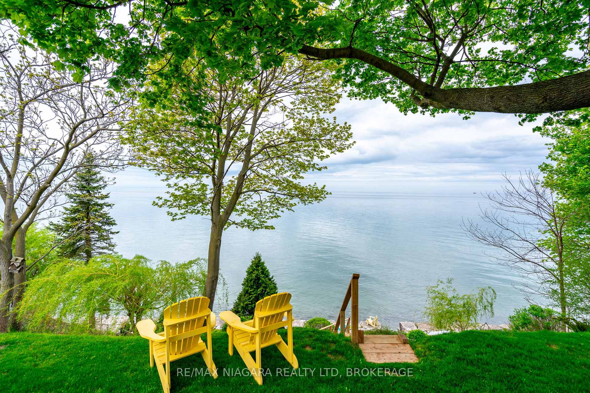Photo 33 of 1134 Lakeshore Road W, St. Catharines, Rural Port — HOMEH