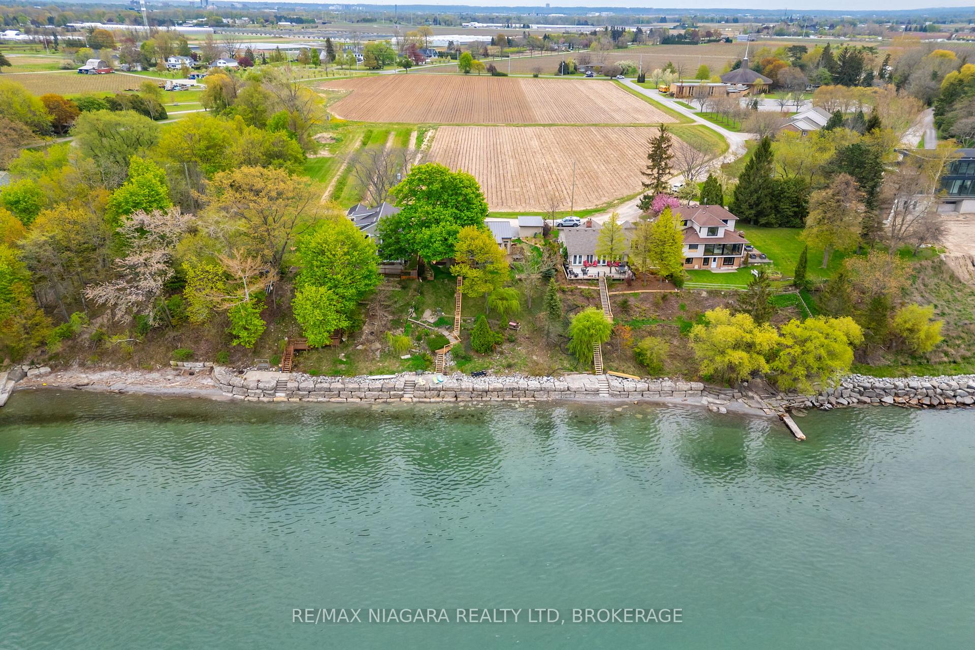 Photo 40 of 1134 Lakeshore Road W, St. Catharines, Rural Port — HOMEH