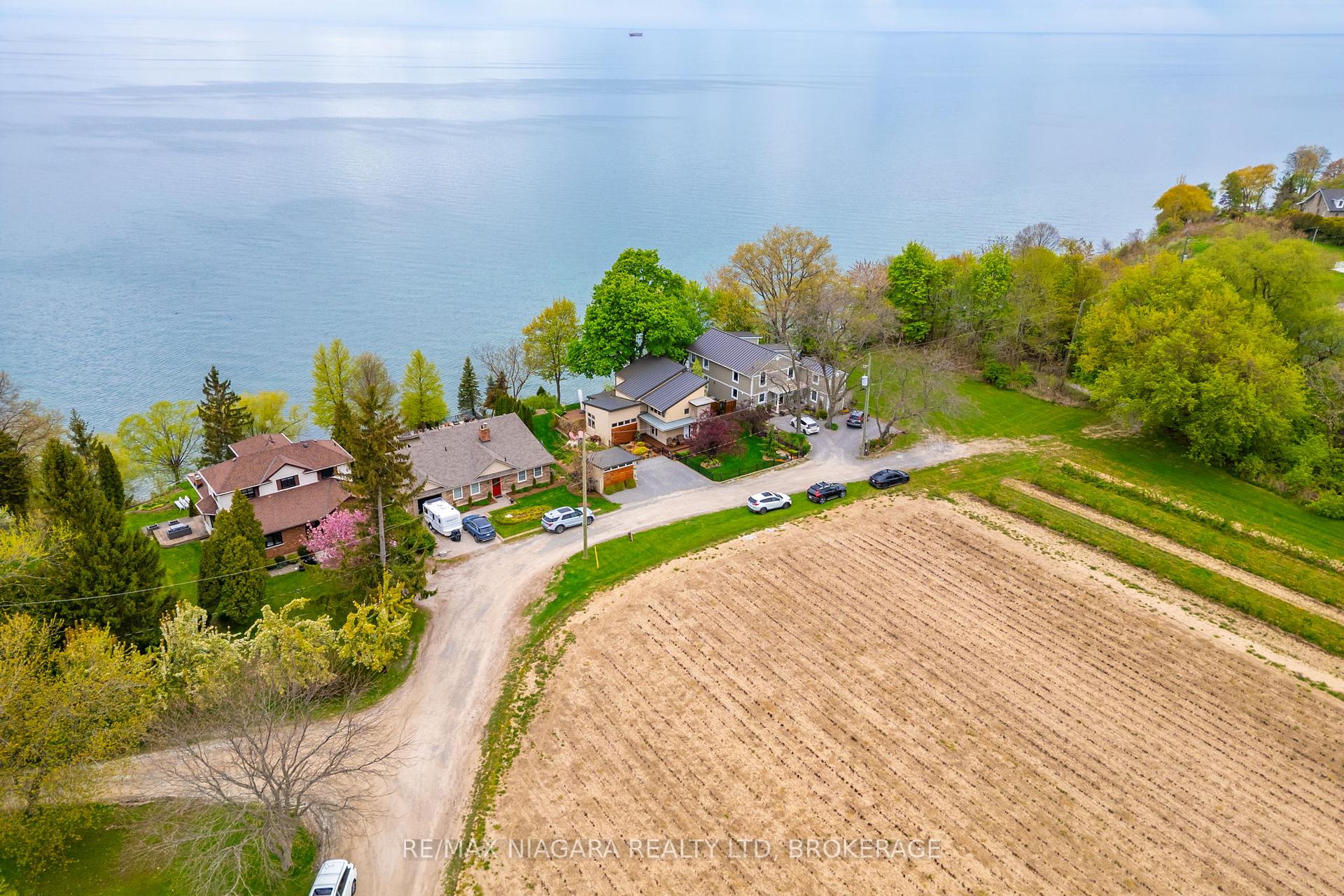Photo 41 of 1134 Lakeshore Road W, St. Catharines, Rural Port — HOMEH