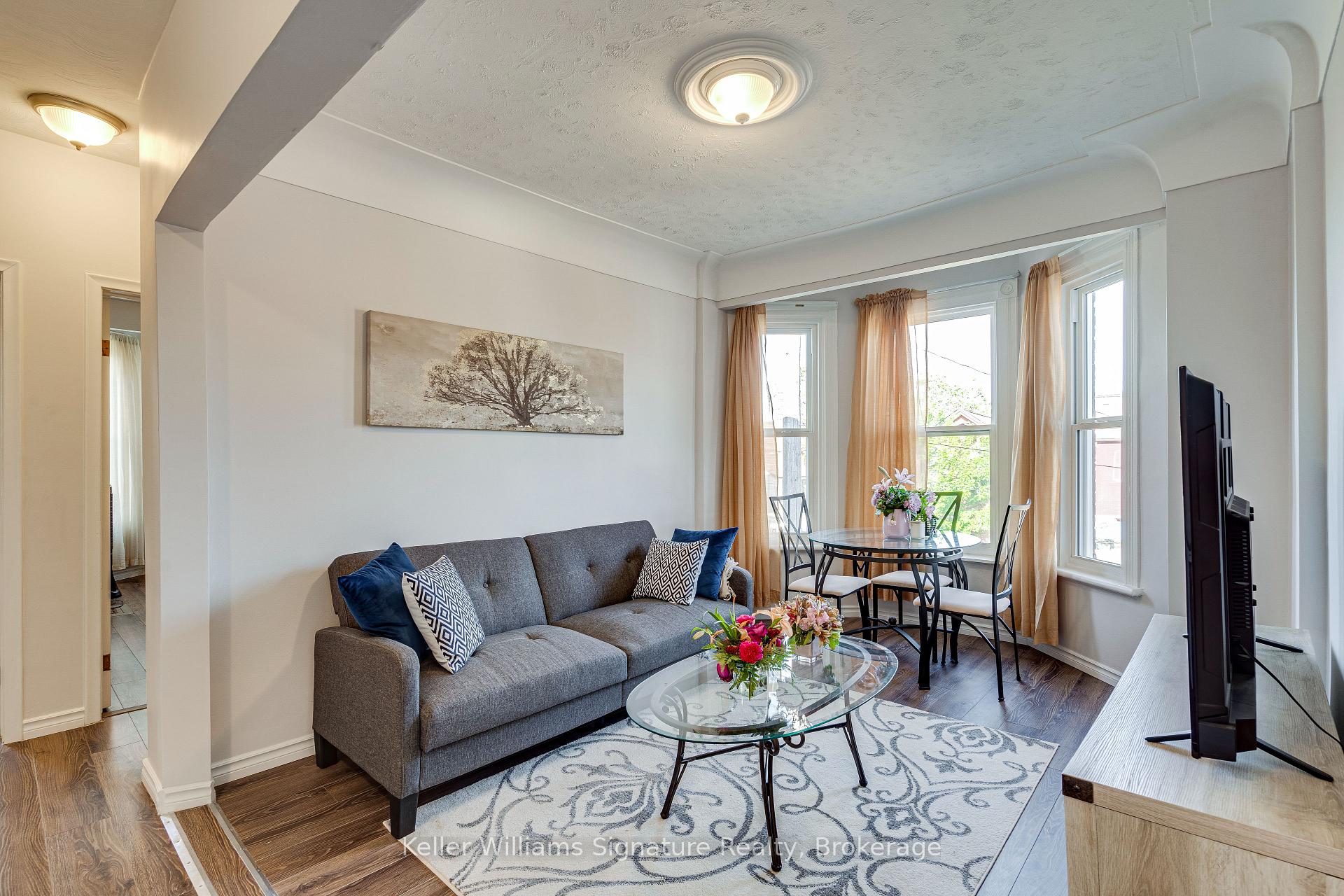 Photo 9 of 460 King William Street, Hamilton, Landsdale — HOMEH