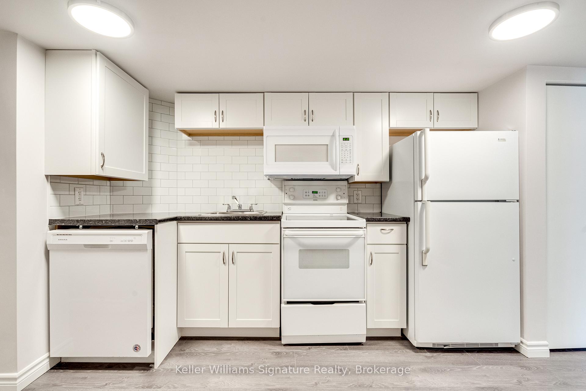 Photo 16 of 460 King William Street, Hamilton, Landsdale — HOMEH