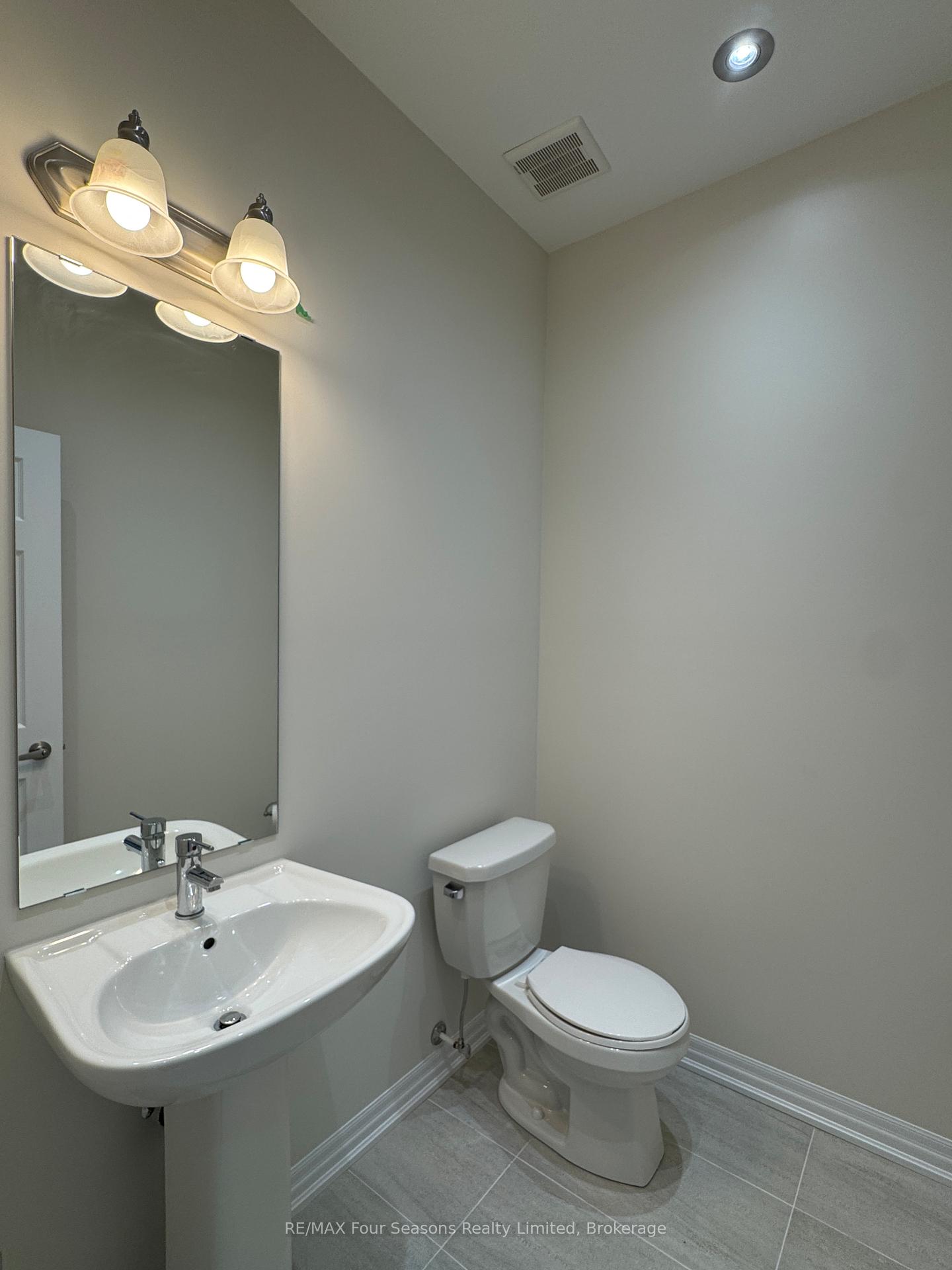 Photo 16 of 241 Warden Street, Clearview, Stayner — HOMEH