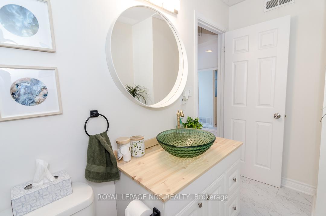 Photo 6 of 61 Kinsey Street, St. Catharines, Western Hill — HOMEH