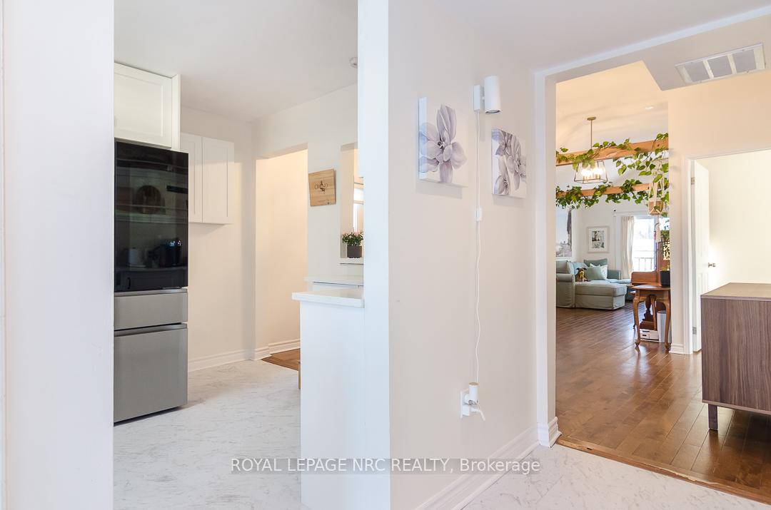 Photo 9 of 61 Kinsey Street, St. Catharines, Western Hill — HOMEH