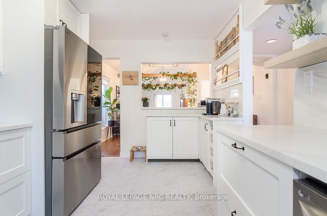 Photo 12 of 61 Kinsey Street, St. Catharines, Western Hill — HOMEH
