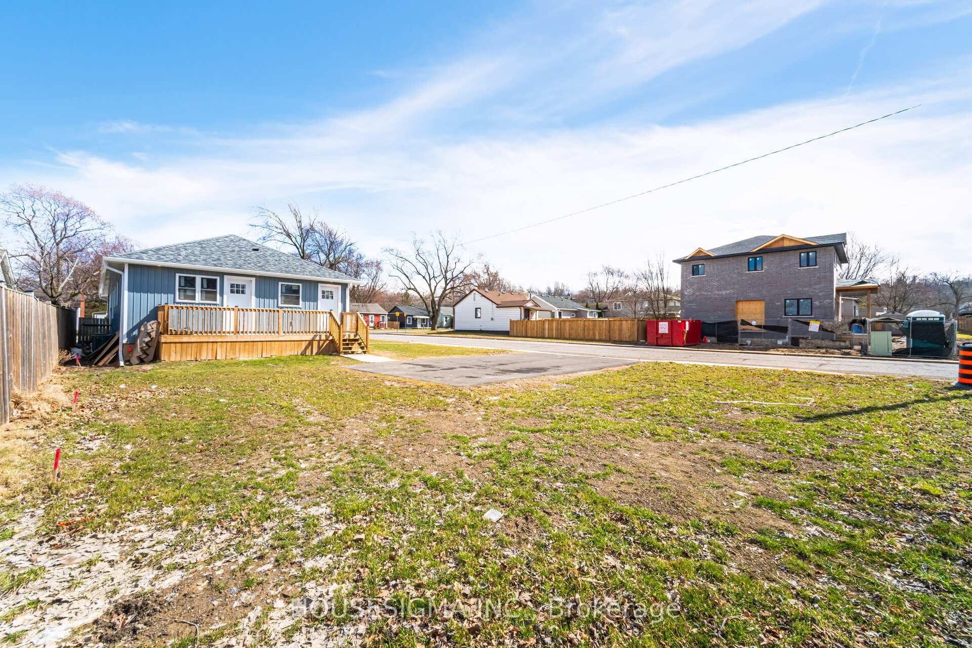 Photo 2 of 15 Keele Street, St. Catharines, Burleigh Hill — HOMEH
