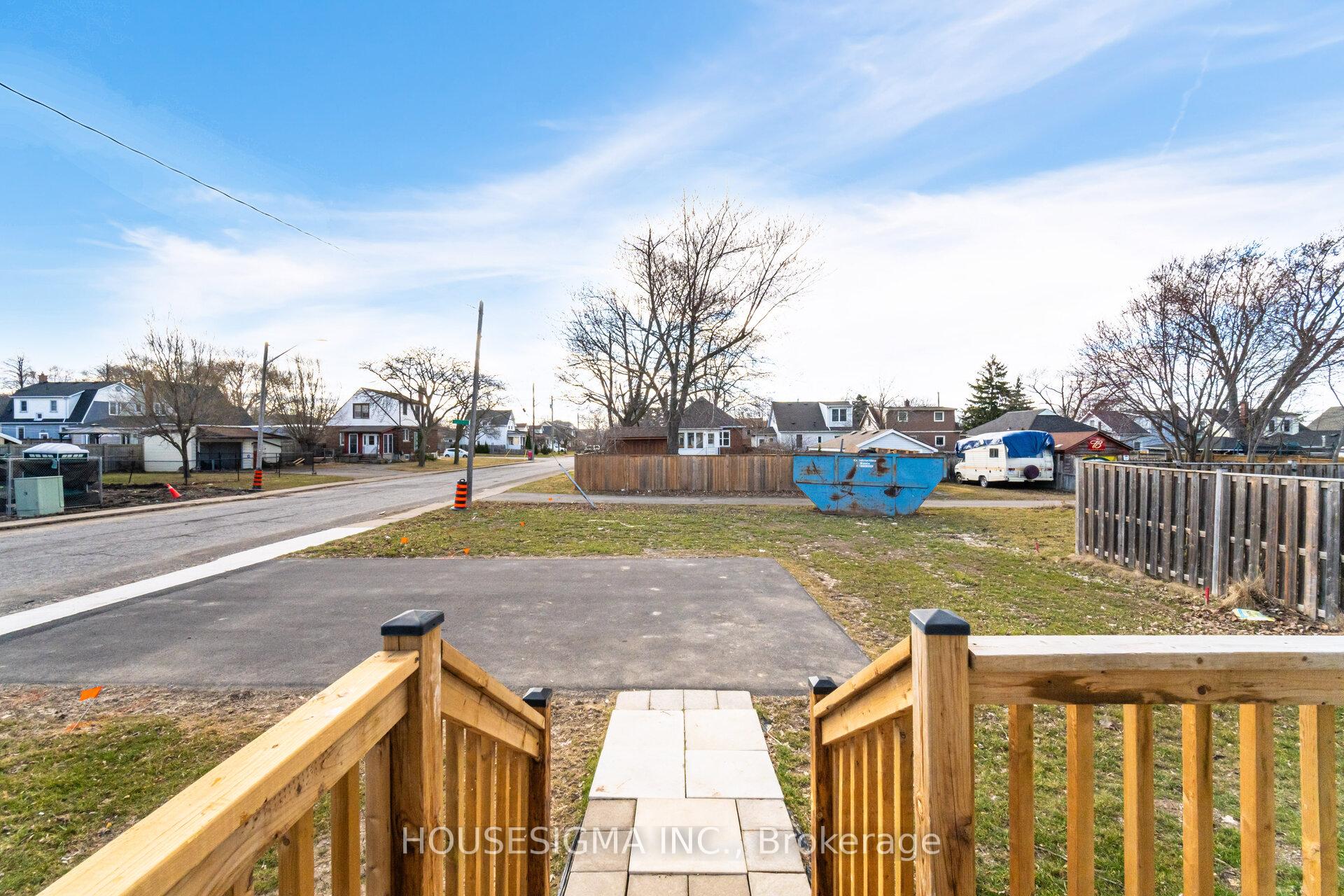 Photo 7 of 15 Keele Street, St. Catharines, Burleigh Hill — HOMEH