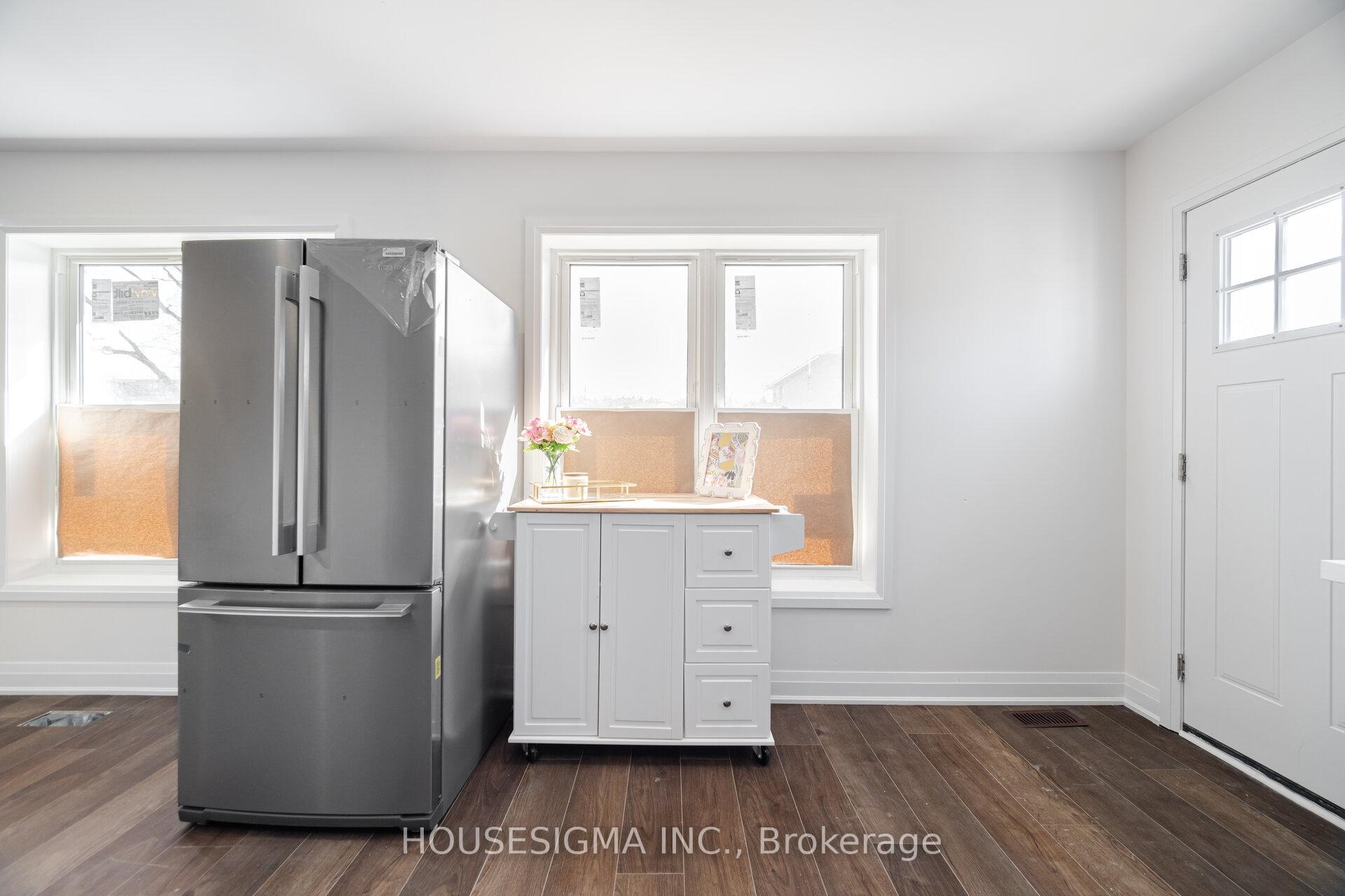 Photo 20 of 15 Keele Street, St. Catharines, Burleigh Hill — HOMEH