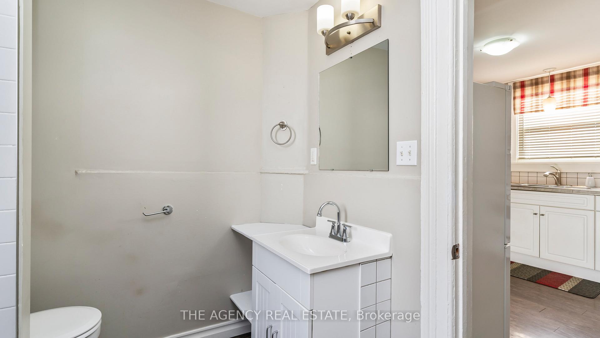 Photo 15 of 26 Fourth Avenue, St. Thomas — HOMEH