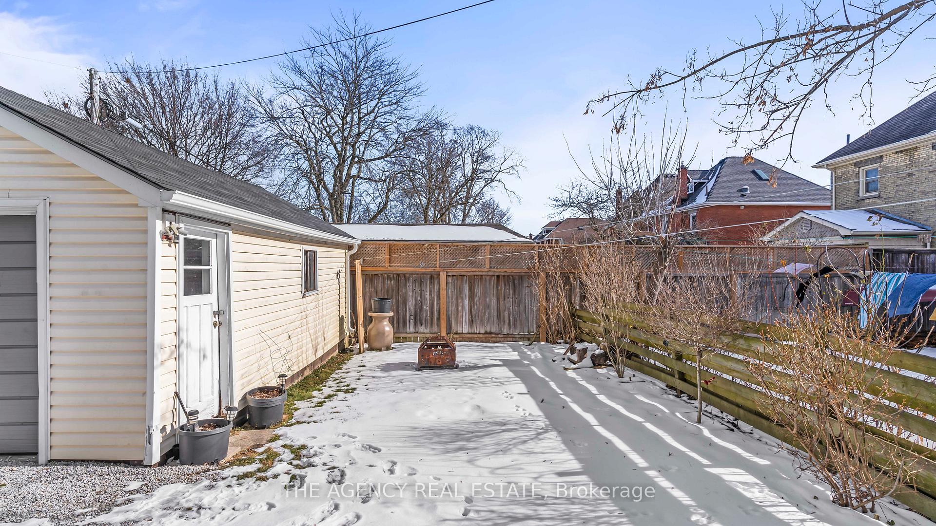 Photo 20 of 26 Fourth Avenue, St. Thomas — HOMEH