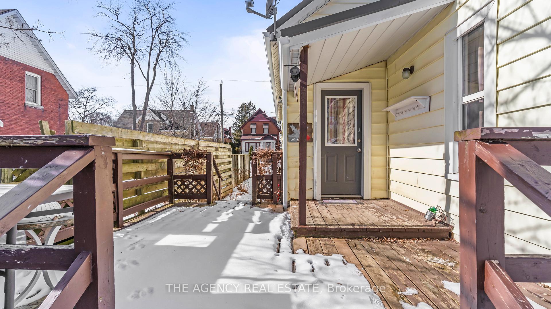 Photo 21 of 26 Fourth Avenue, St. Thomas — HOMEH