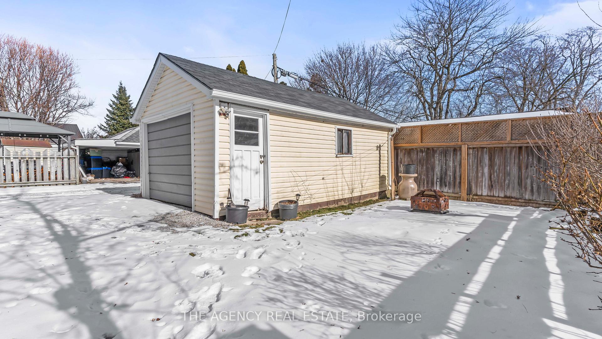 Photo 23 of 26 Fourth Avenue, St. Thomas — HOMEH