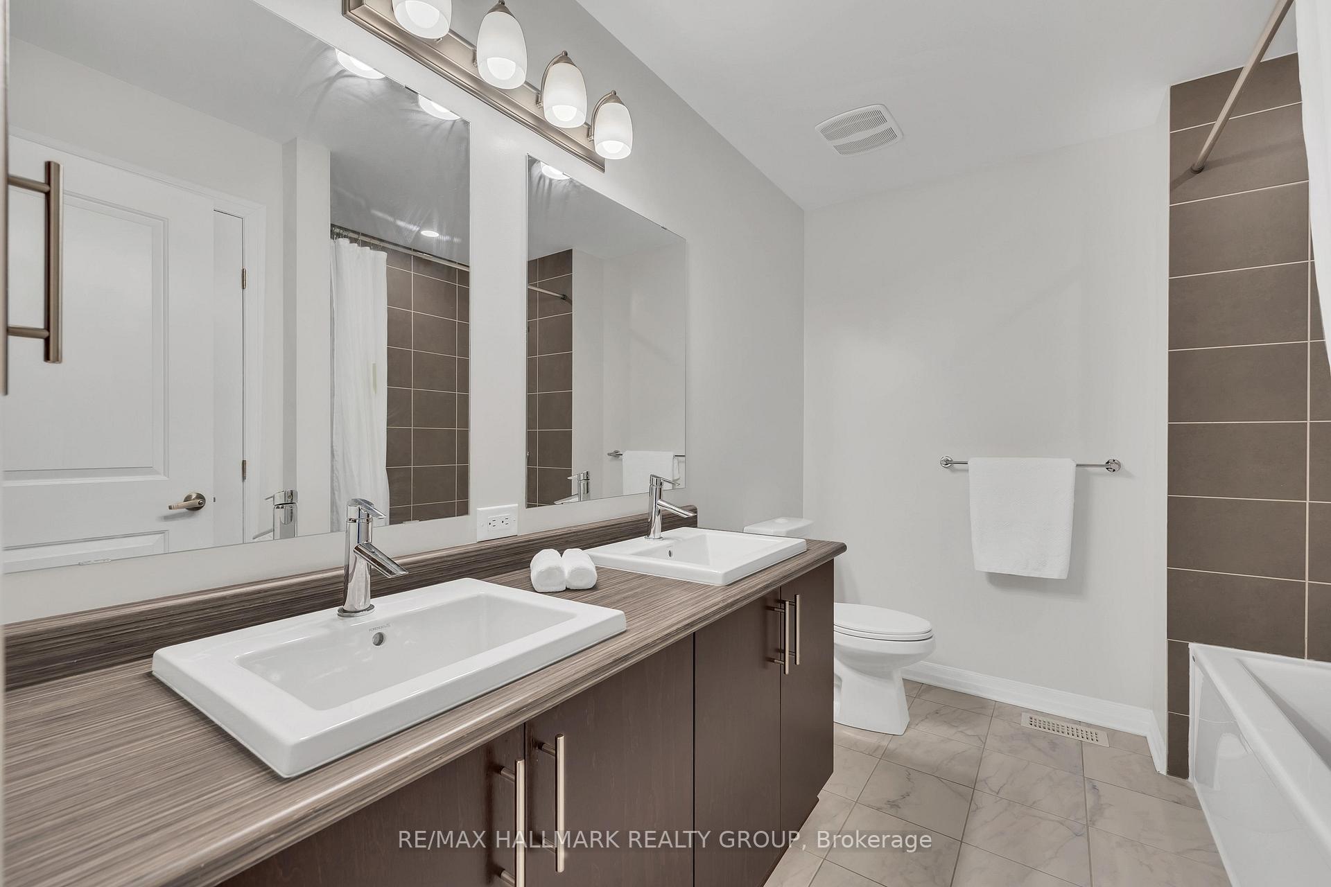 Photo 20 of 1022 Cobble Hill Drive, Ottawa, Barrhaven - Cedargrove/Fraserdale — HOMEH