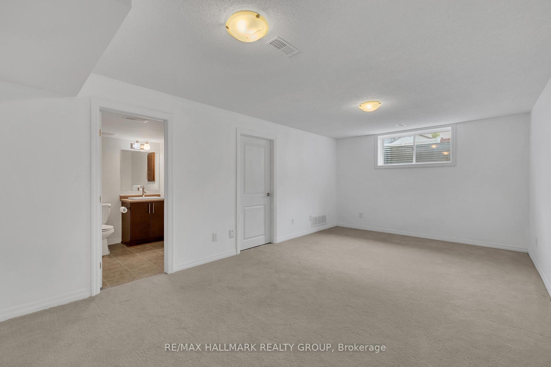 Photo 21 of 1022 Cobble Hill Drive, Ottawa, Barrhaven - Cedargrove/Fraserdale — HOMEH