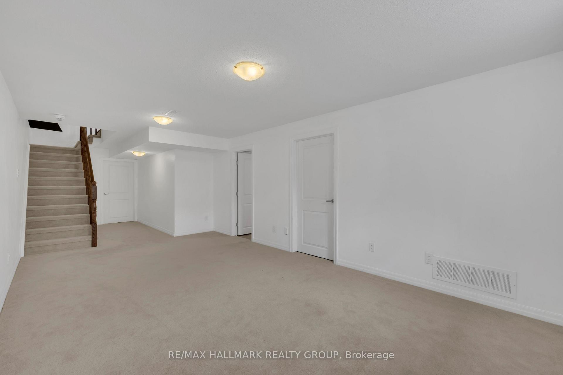 Photo 22 of 1022 Cobble Hill Drive, Ottawa, Barrhaven - Cedargrove/Fraserdale — HOMEH