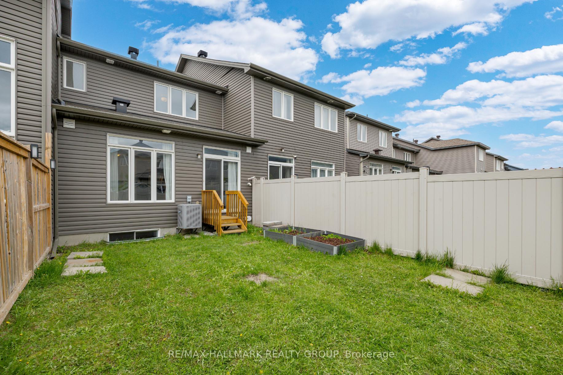 Photo 25 of 1022 Cobble Hill Drive, Ottawa, Barrhaven - Cedargrove/Fraserdale — HOMEH