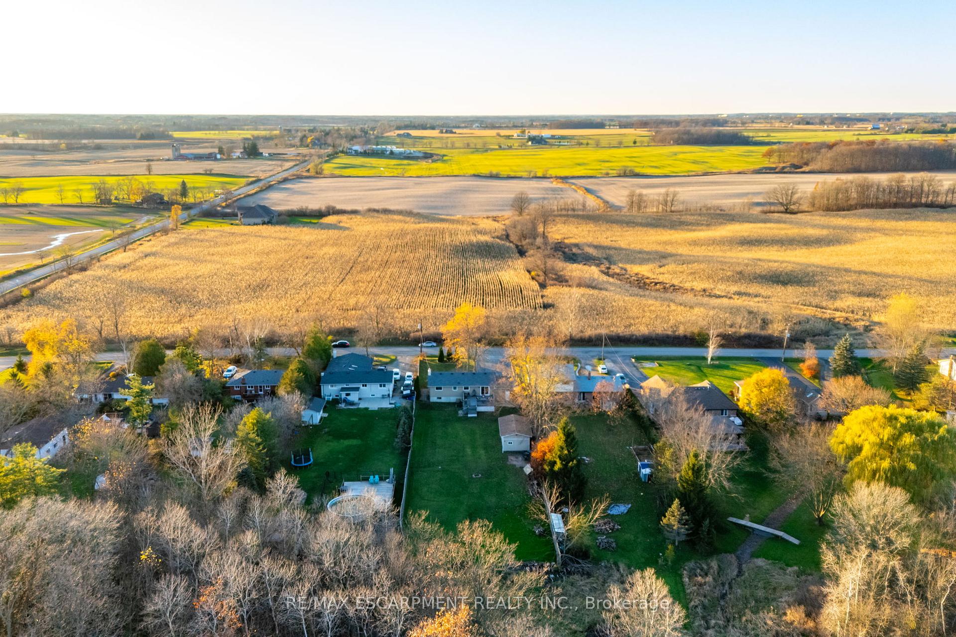 Photo 3 of 3395 Tisdale Road, Hamilton, Rural Glanbrook — HOMEH