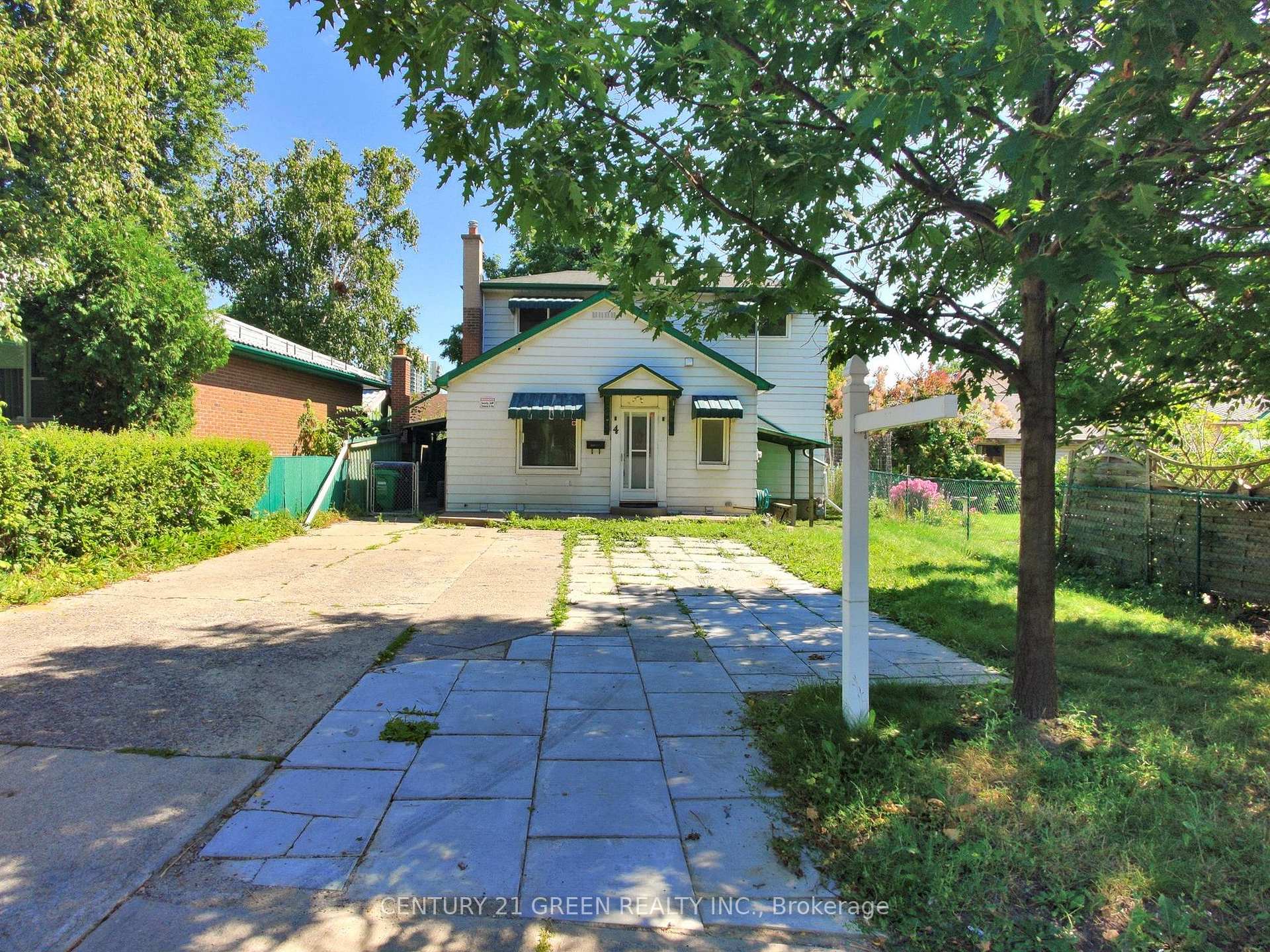 Photo 1 of 4 Mcmurchy Avenue S, Brampton, Downtown Brampton — HOMEH