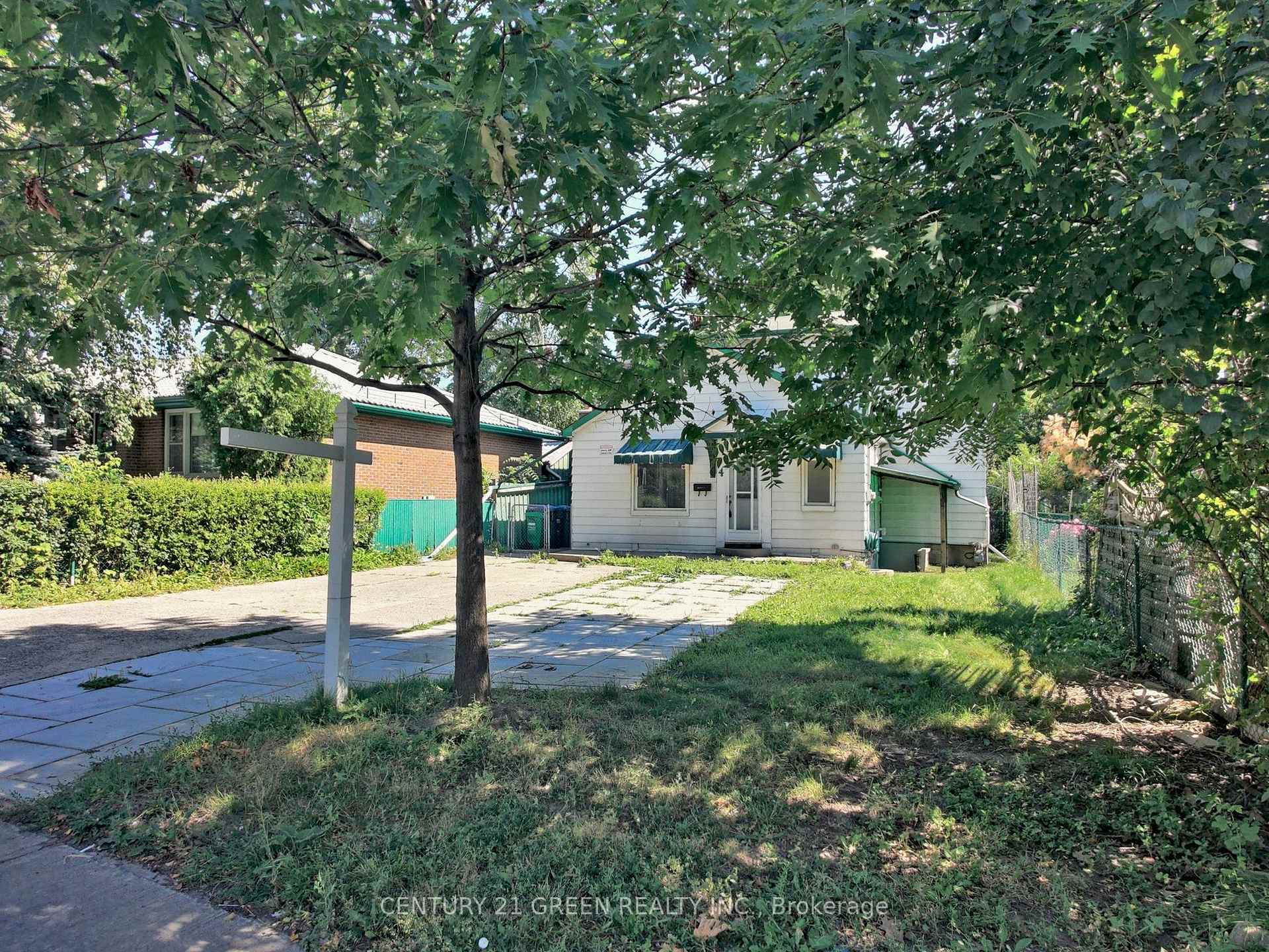 Photo 39 of 4 Mcmurchy Avenue S, Brampton, Downtown Brampton — HOMEH