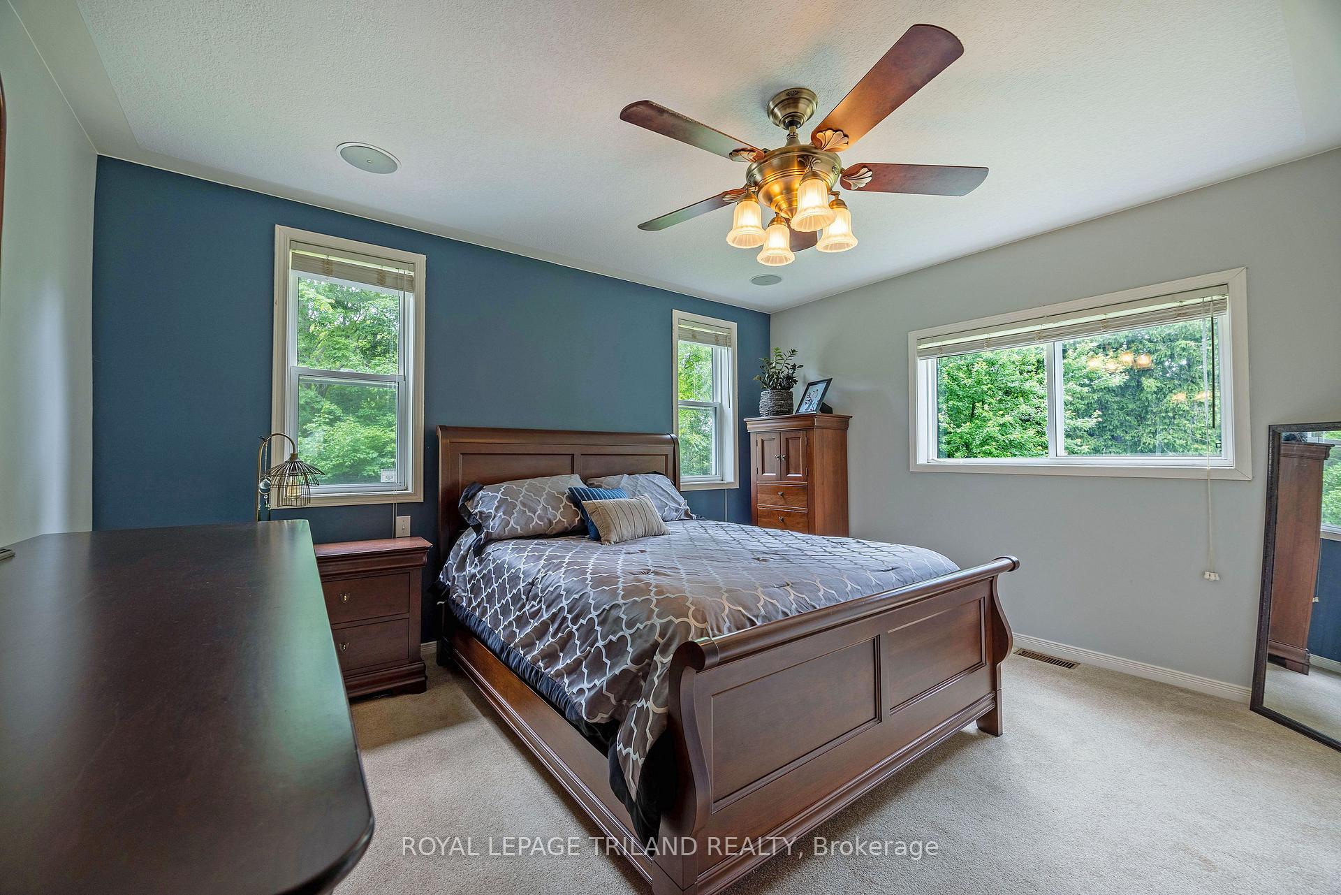 Photo 8 of 20 Omemee Street N, St. Thomas — HOMEH