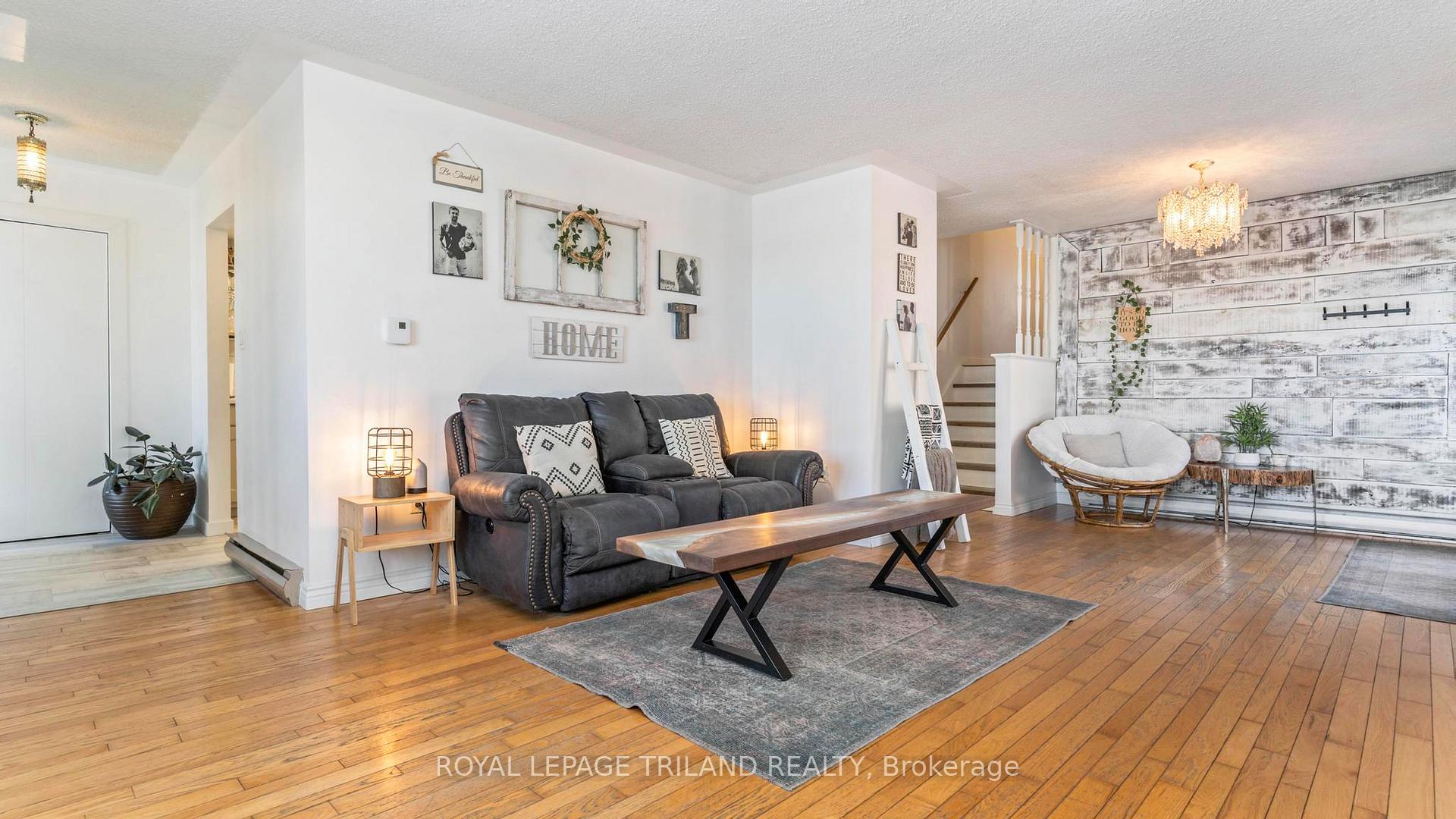 Photo 13 of 8945 Hacienda Road, Malahide, Rural Malahide — HOMEH