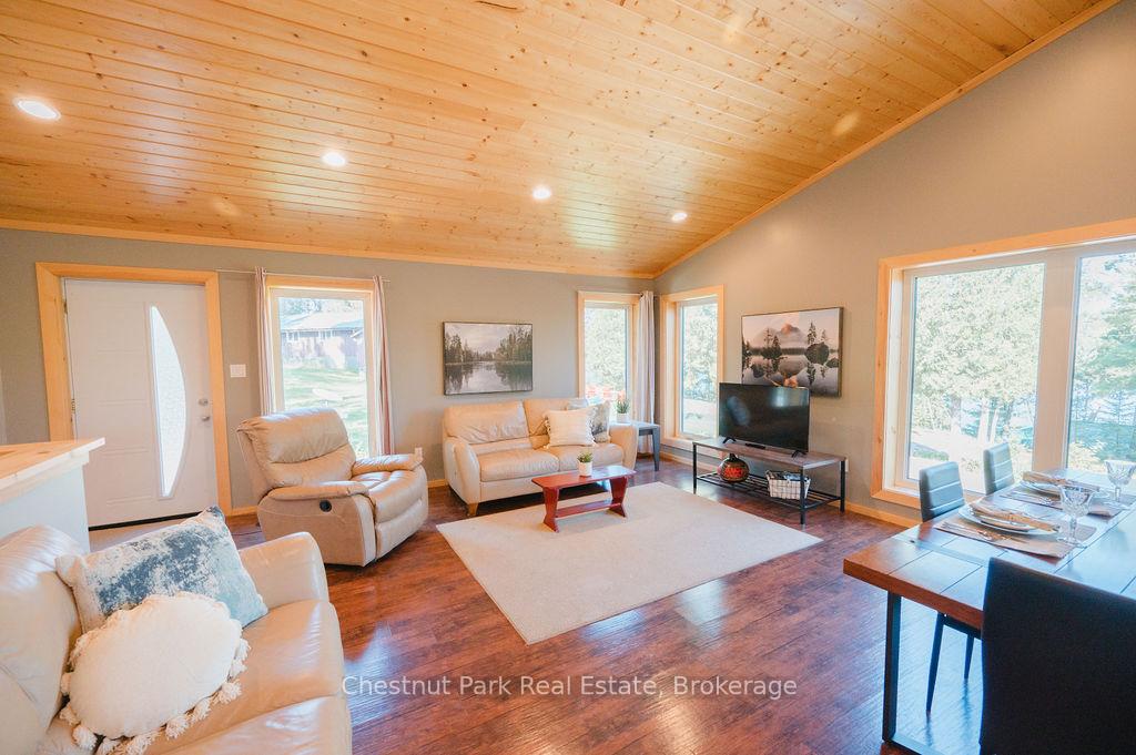 Photo 7 of 4574 Highway 11 N, Temagami — HOMEH